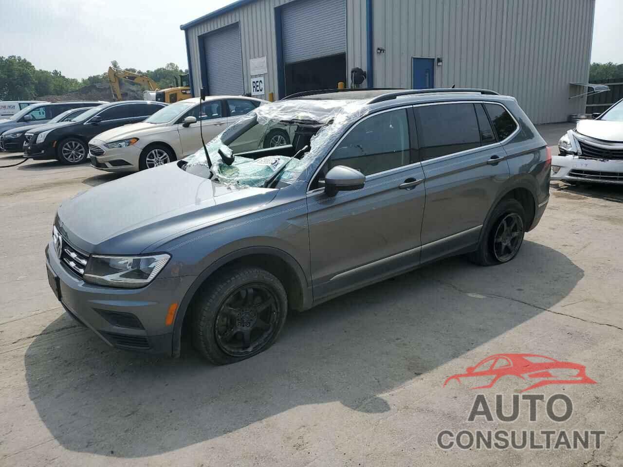 VOLKSWAGEN TIGUAN 2018 - 3VV2B7AX2JM216584