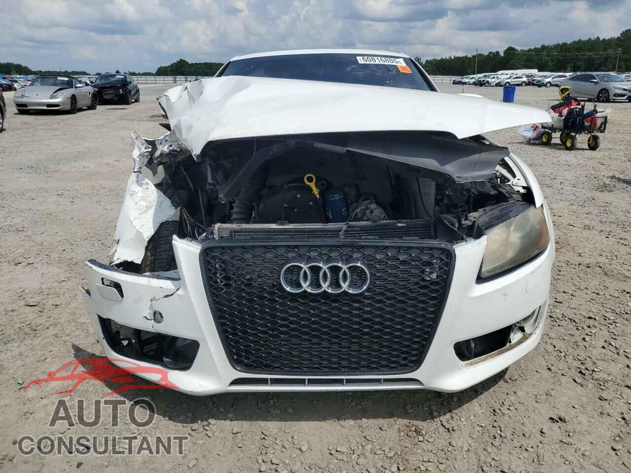AUDI A5 2012 - WAUCFAFR0CA044762