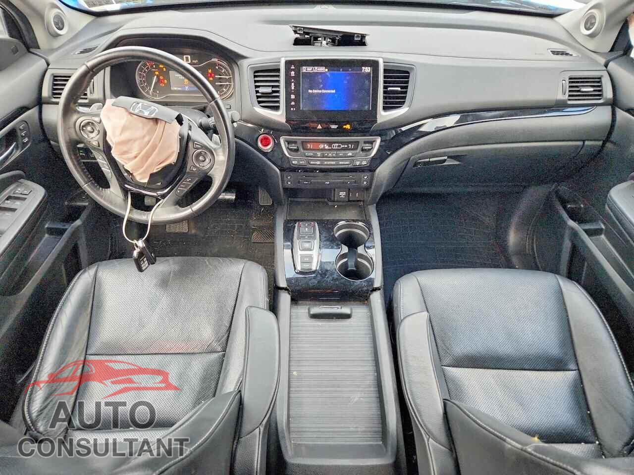 HONDA PILOT 2017 - 5FNYF6H04HB055329