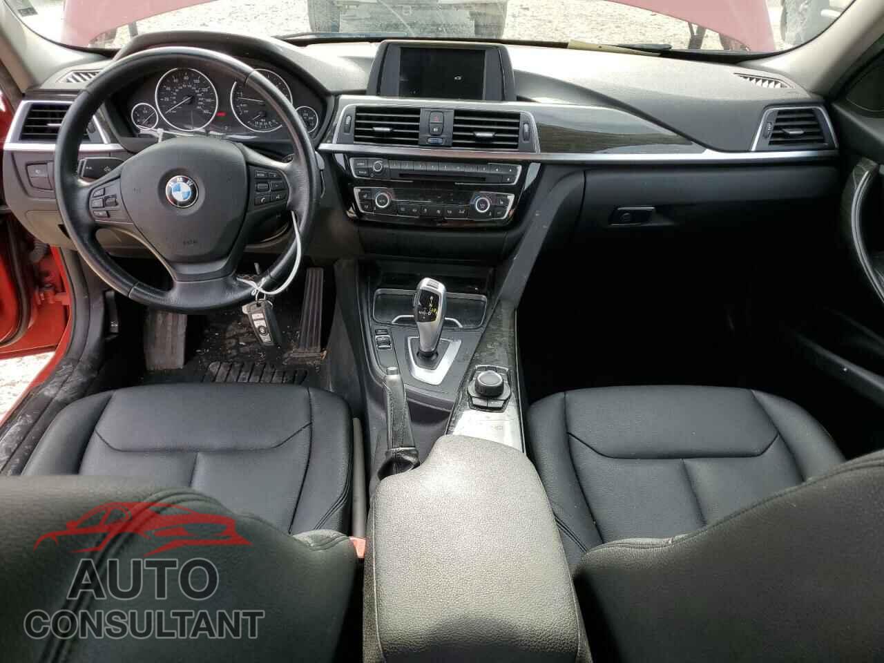 BMW 3 SERIES 2018 - WBA8A3C58JA494500