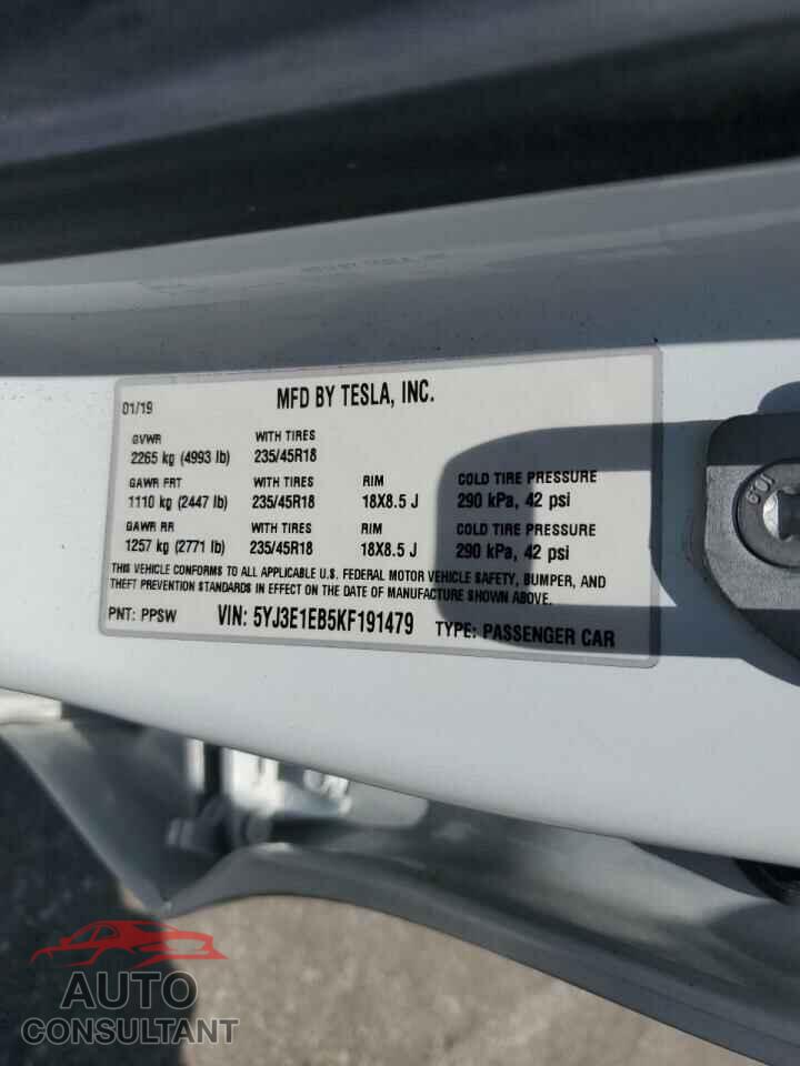 TESLA MODEL 3 2019 - 5YJ3E1EB5KF191479
