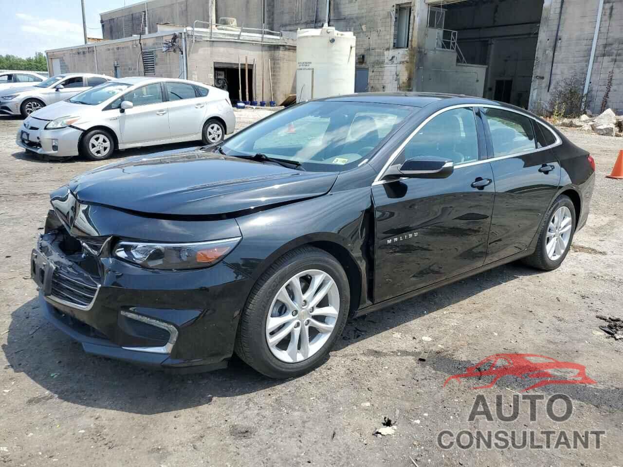 CHEVROLET MALIBU 2018 - 1G1ZD5ST1JF135978