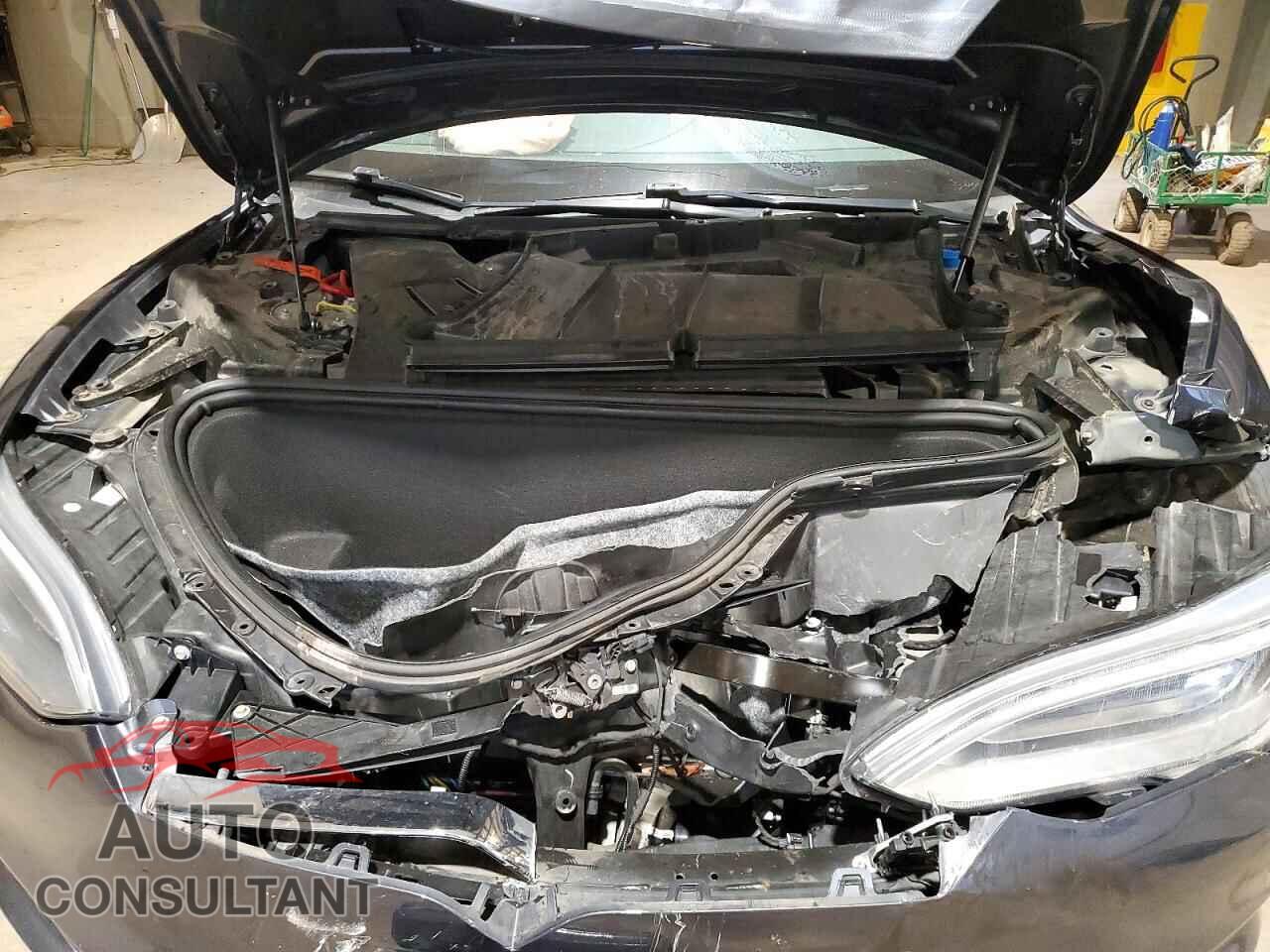 TESLA MODEL S 2017 - 5YJSA1E25HF199016