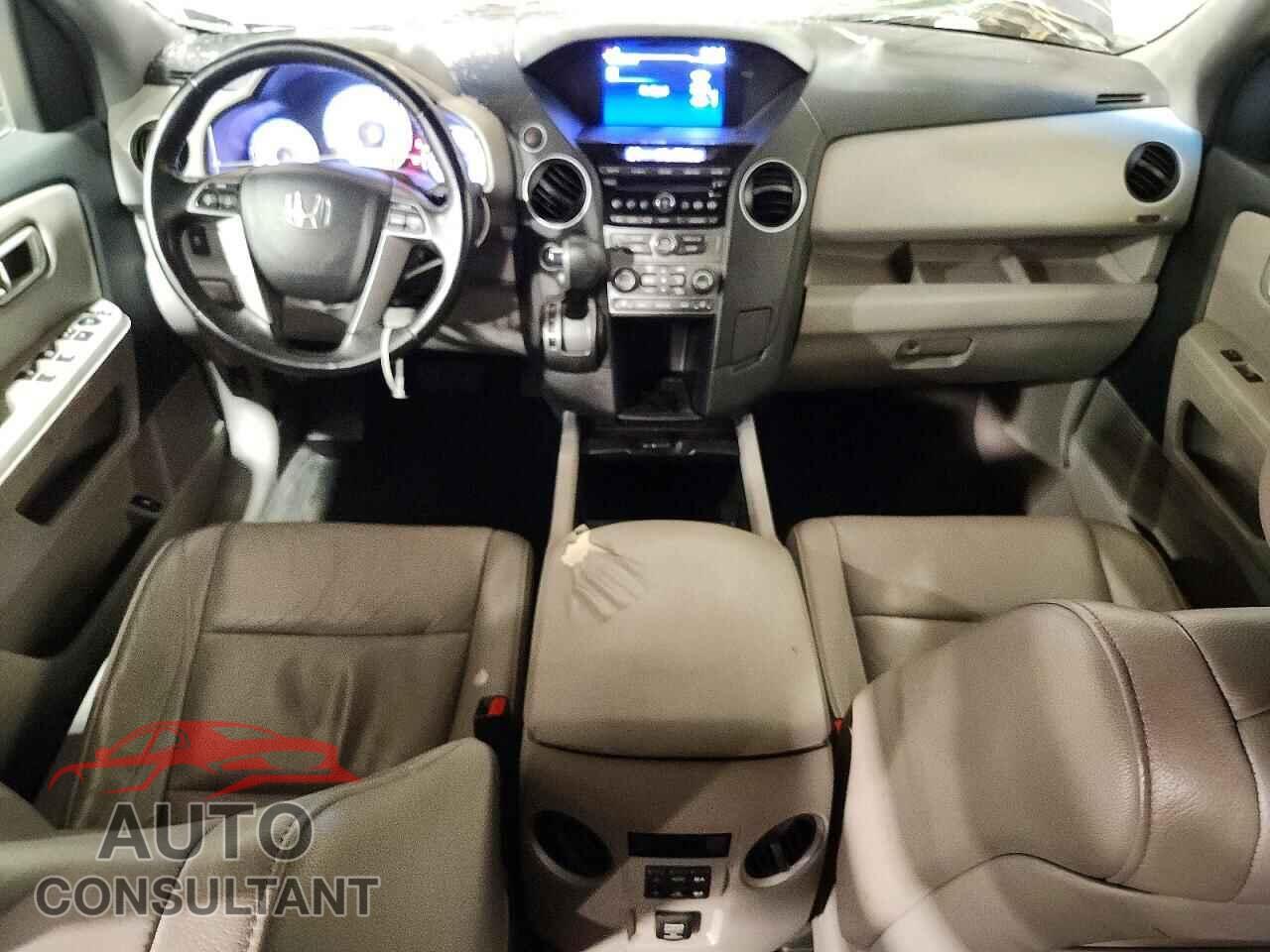 HONDA PILOT 2012 - 5FNYF4H59CB048143