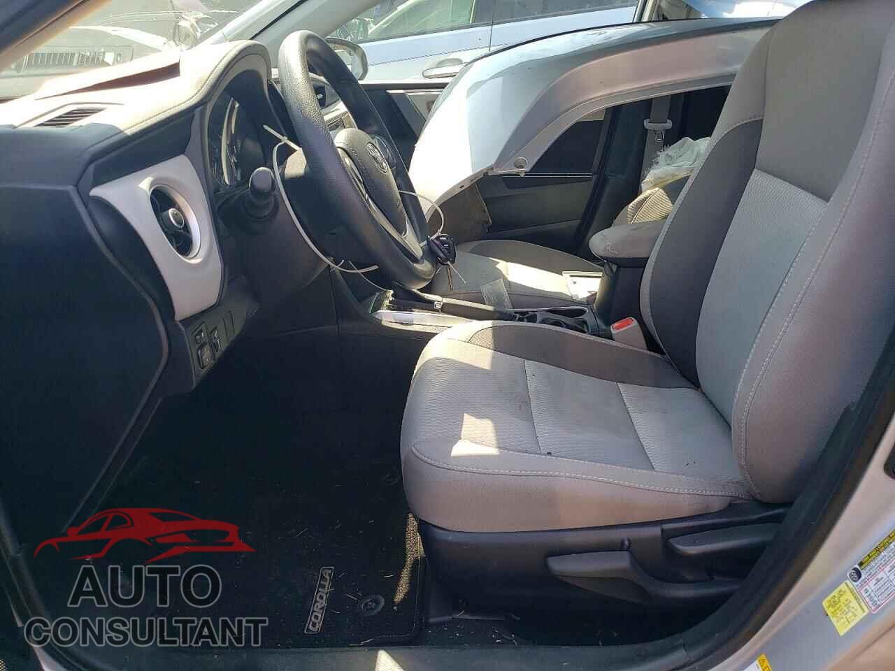 TOYOTA COROLLA 2017 - 2T1BURHEXHC919619