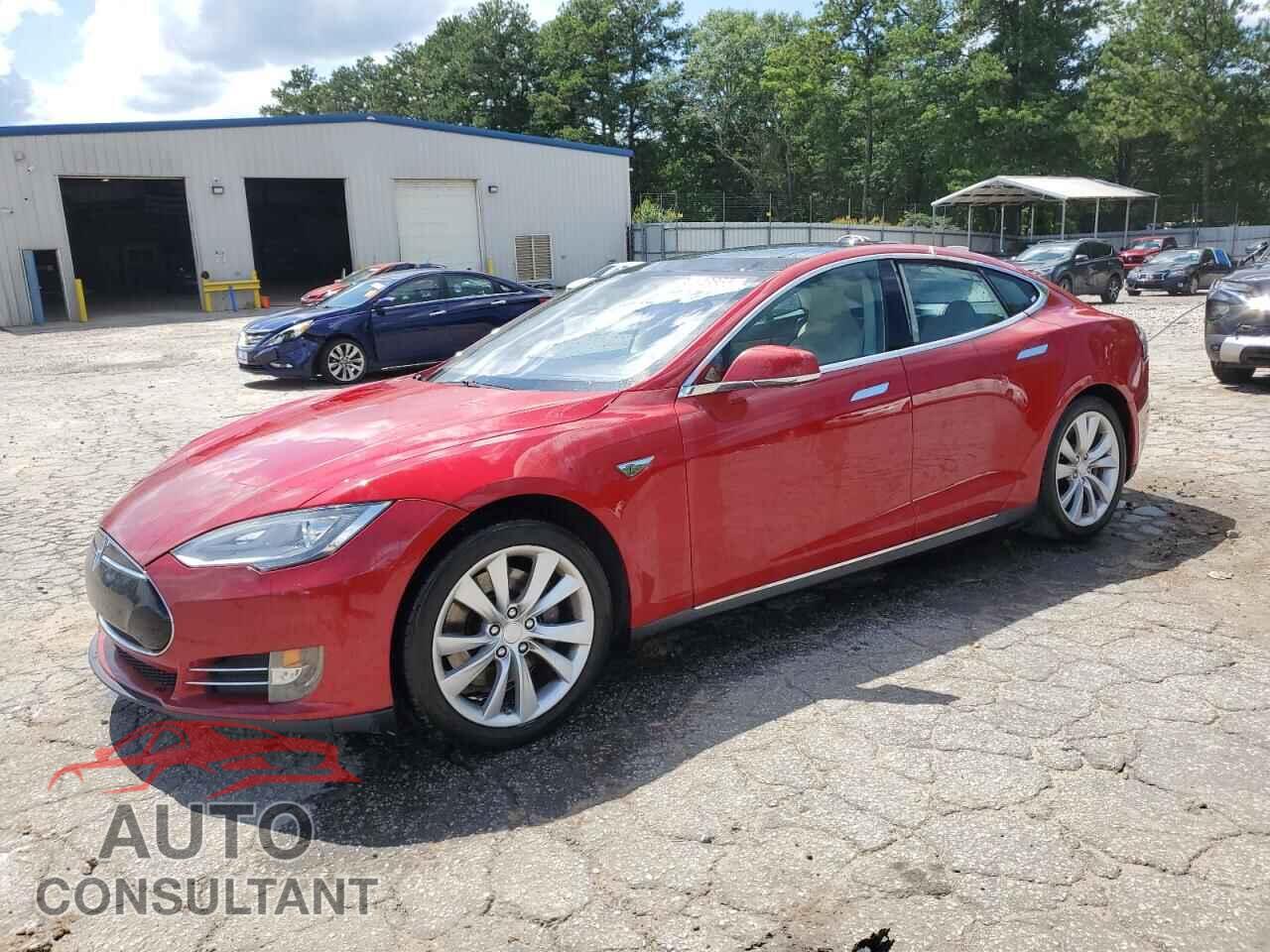 TESLA MODEL S 2013 - 5YJSA1CN6DFP20929
