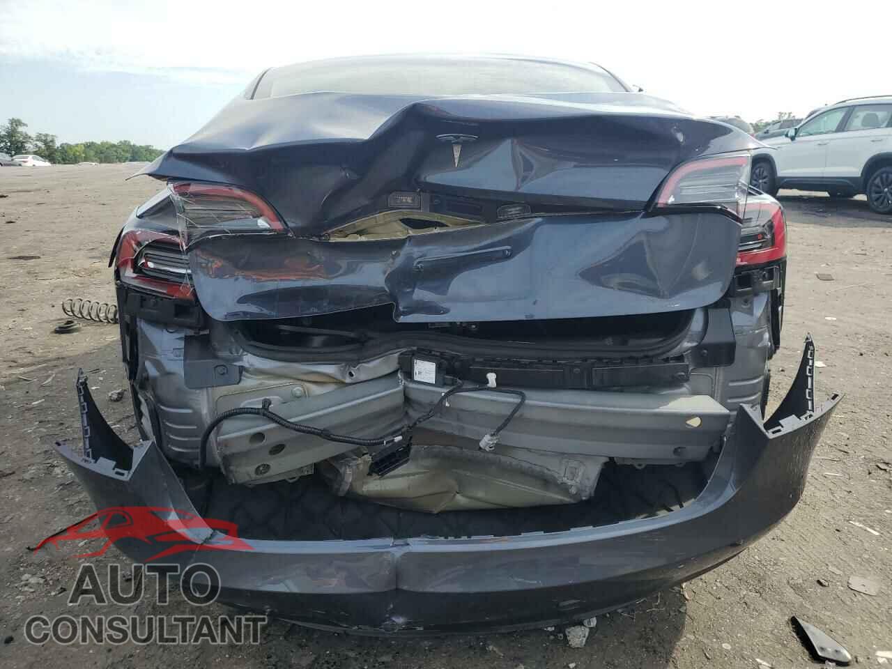 TESLA MODEL 3 2023 - 5YJ3E1EA3PF642259