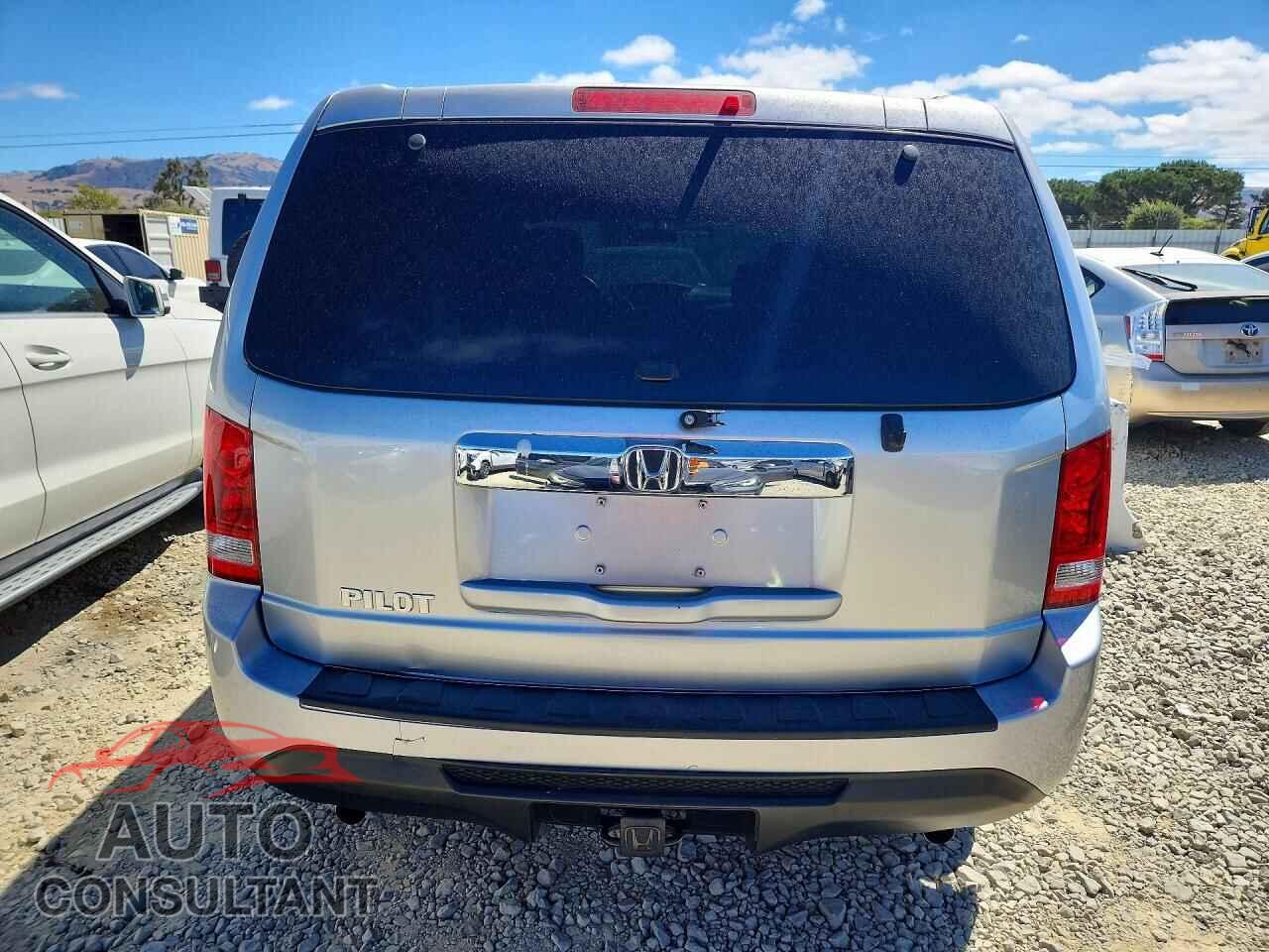 HONDA PILOT 2012 - 5FNYF3H26CB032529