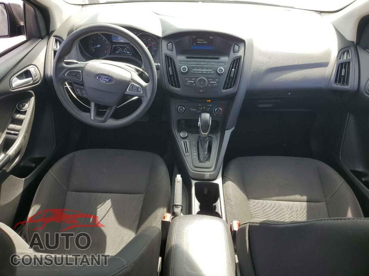 FORD FOCUS 2017 - 1FADP3F25HL300155
