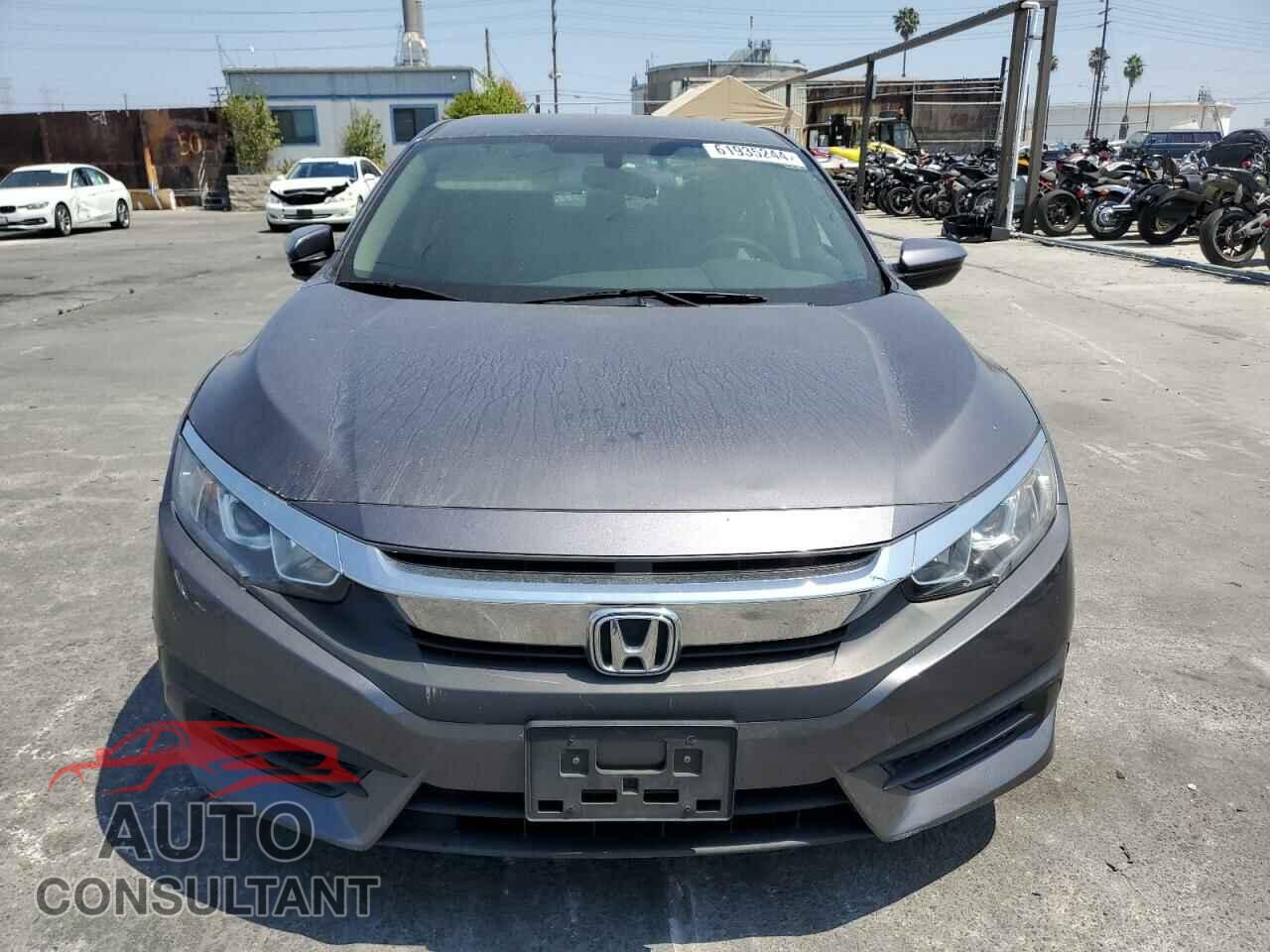 HONDA CIVIC 2017 - 2HGFC2F55HH507601