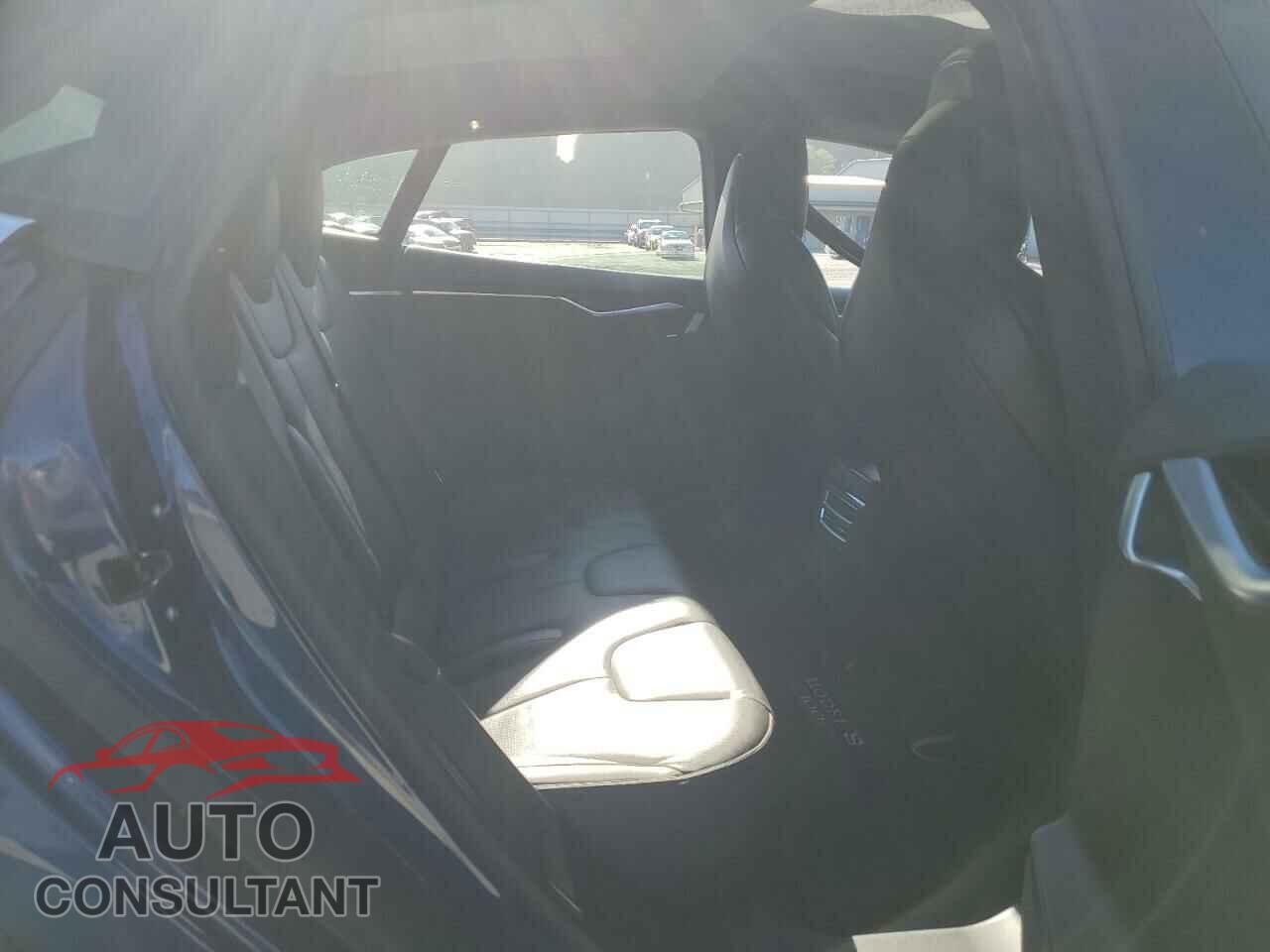 TESLA MODEL S 2016 - 5YJSA1E45GF156392