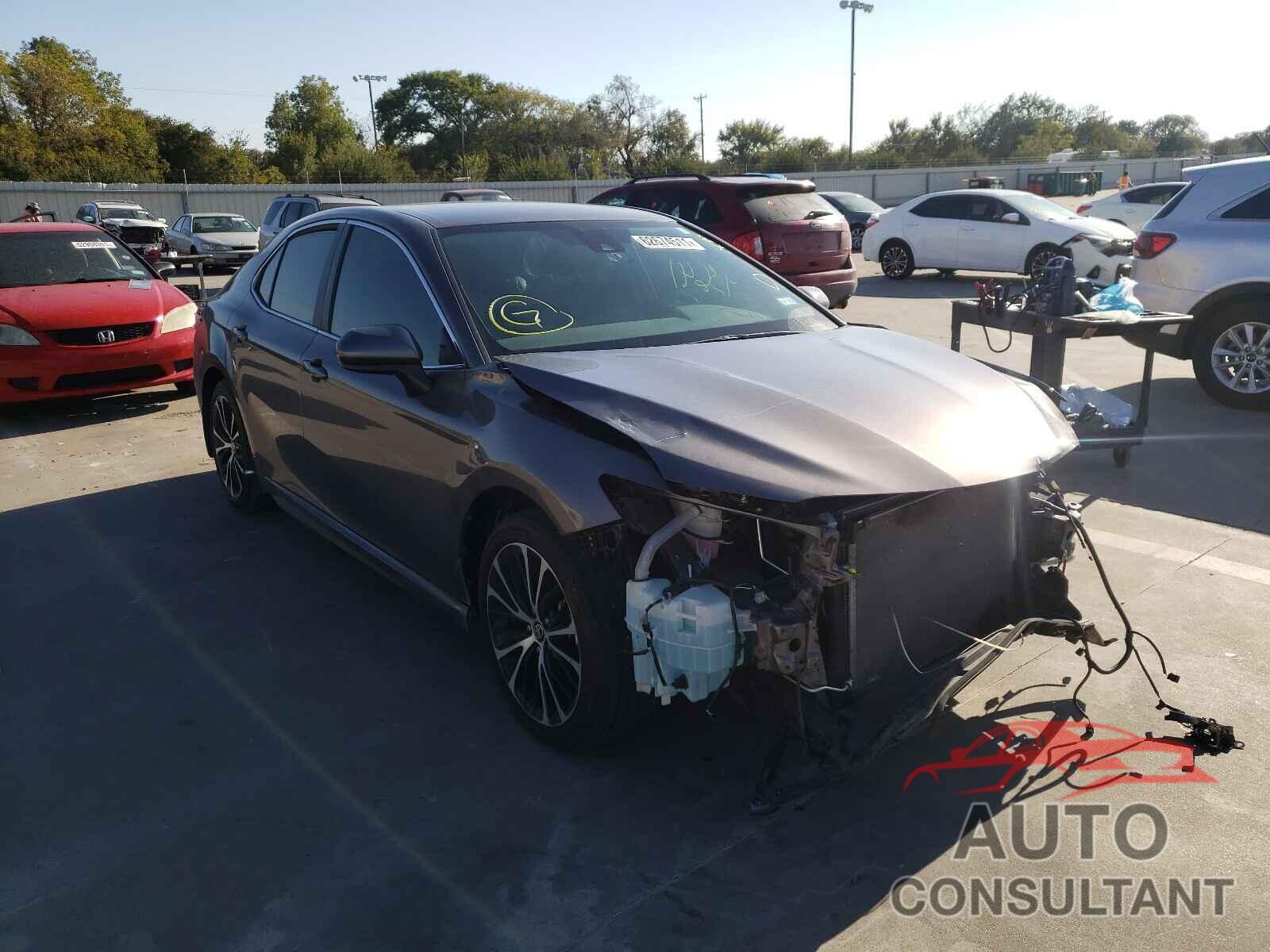 TOYOTA CAMRY 2020 - 4T1G11AK1LU374109