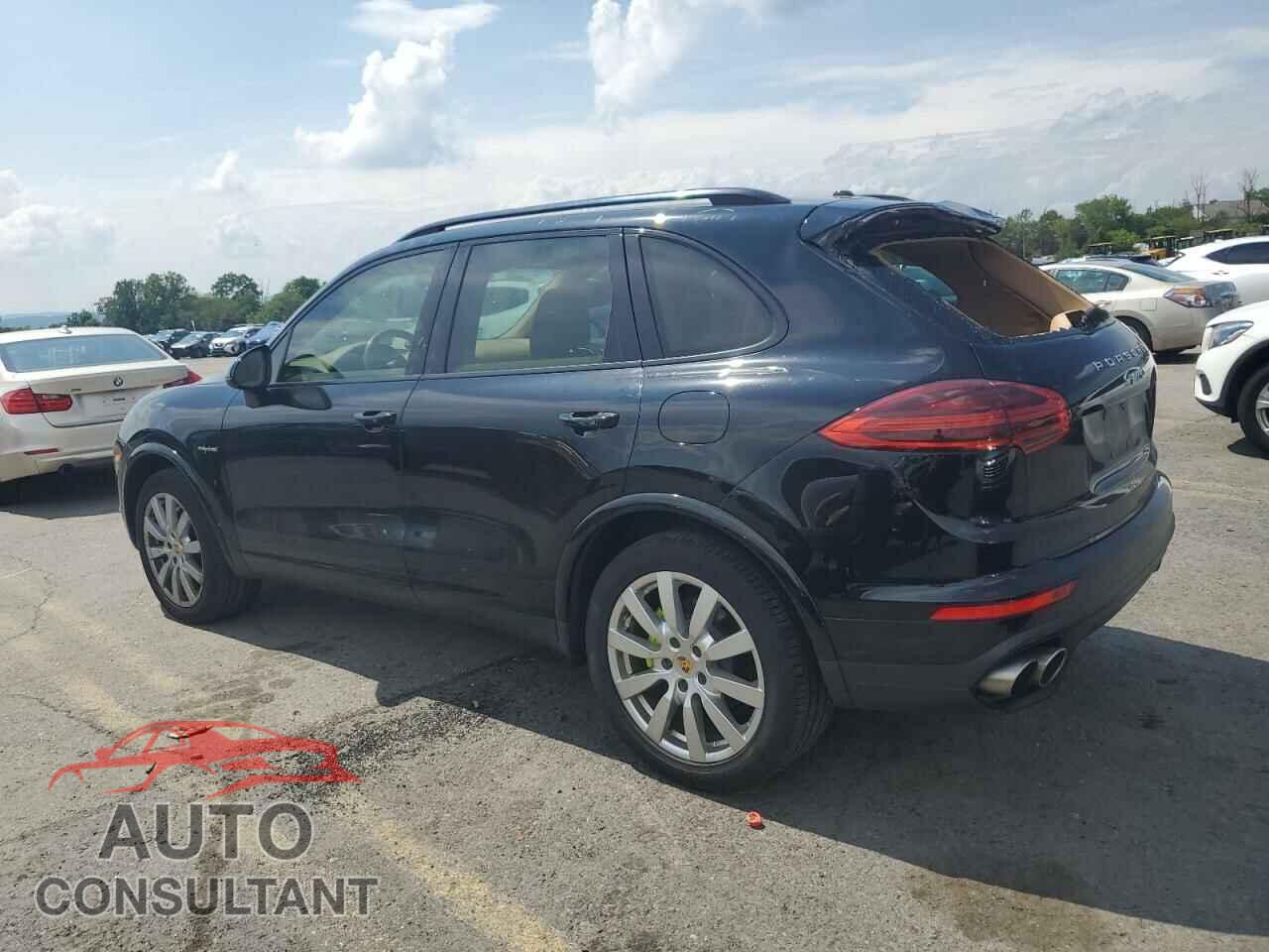 PORSCHE CAYENNE 2017 - WP1AE2A27HLA70895