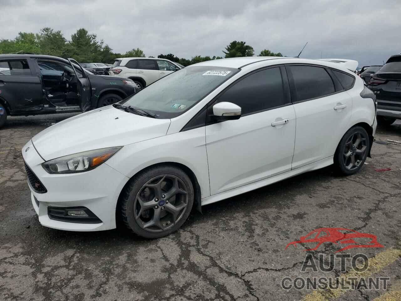 FORD FOCUS 2017 - 1FADP3L95HL234210