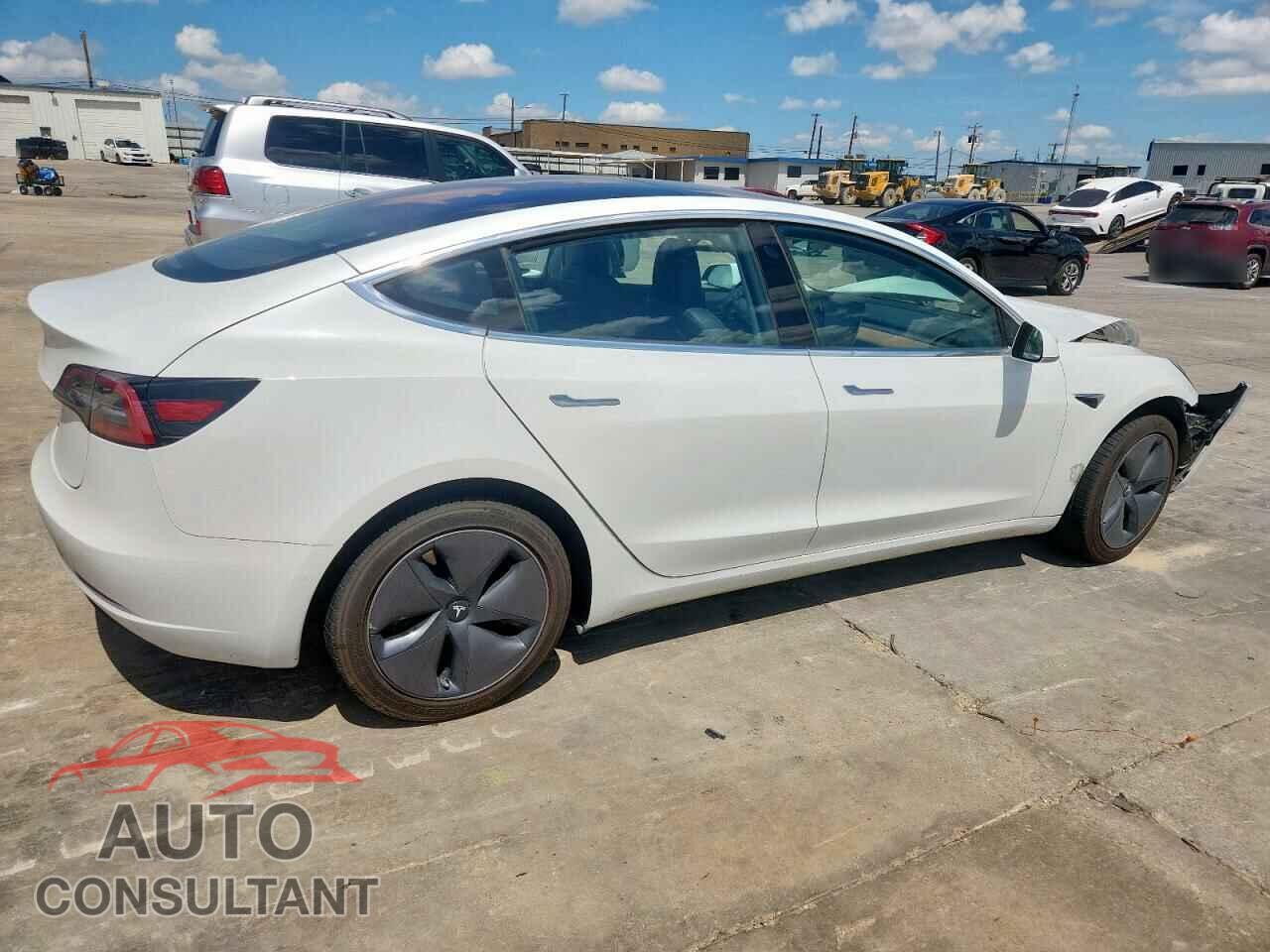 TESLA MODEL 3 2018 - 5YJ3E1EA4JF007543
