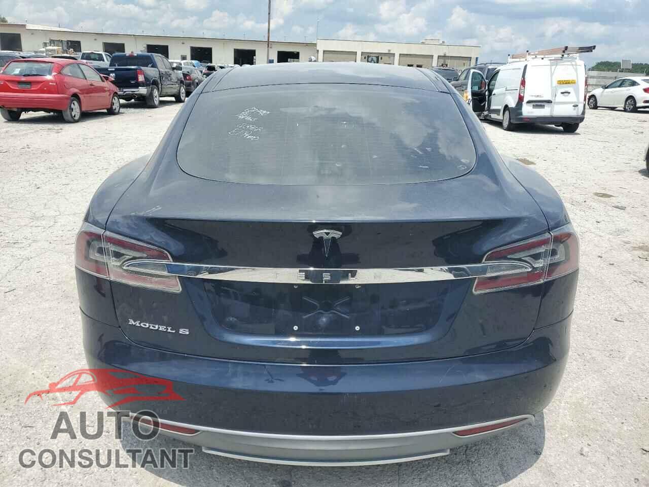 TESLA MODEL S 2013 - 5YJSA1CGXDFP04752