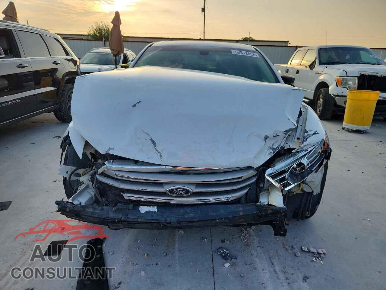 FORD TAURUS 2013 - 1FAHP2D88DG130301