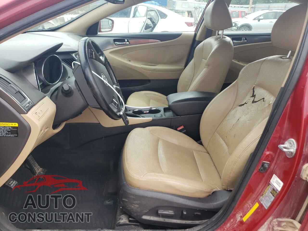 HYUNDAI SONATA 2012 - KMHEC4A42CA041536