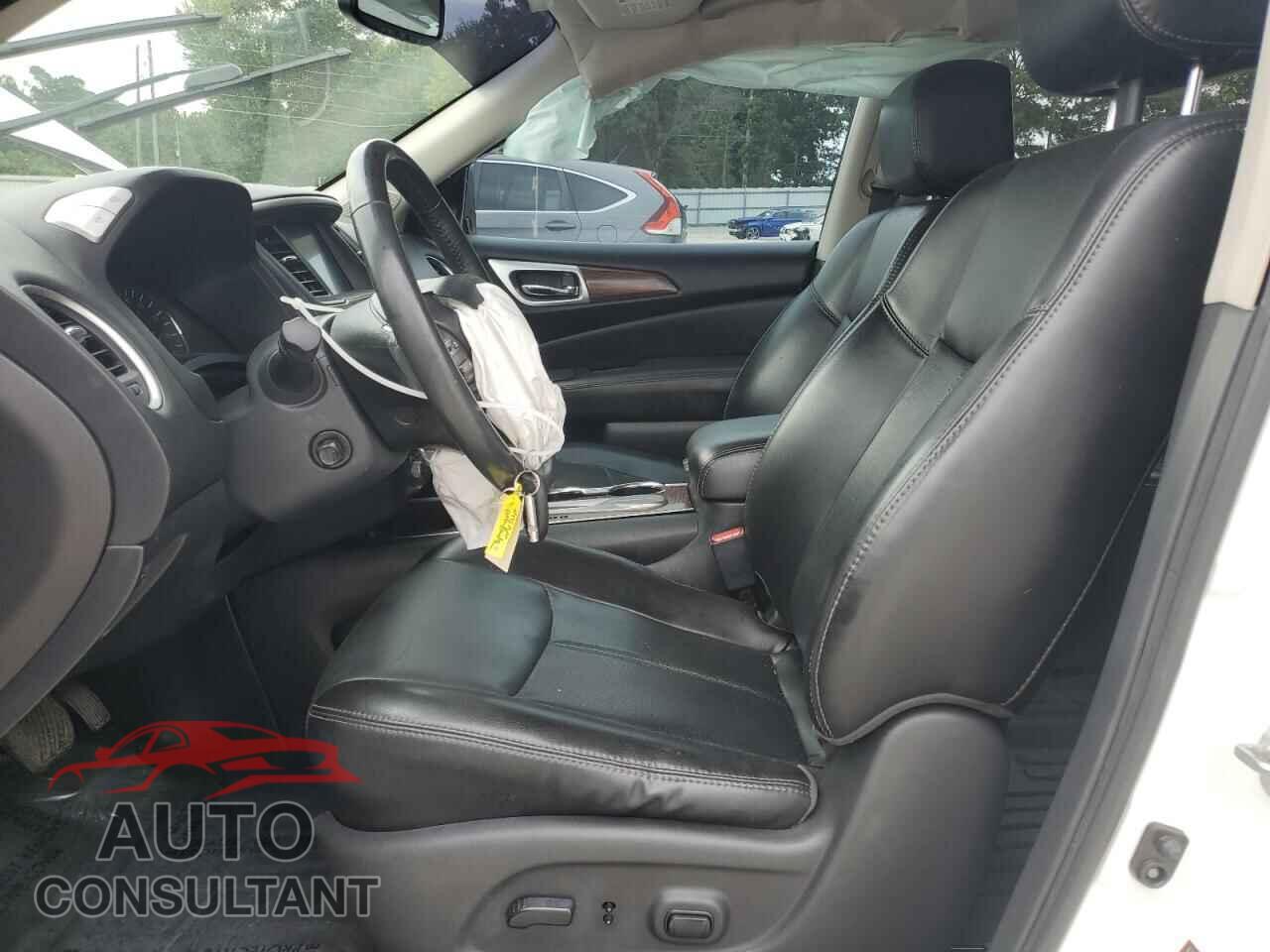 NISSAN PATHFINDER 2017 - 5N1DR2MN3HC636751