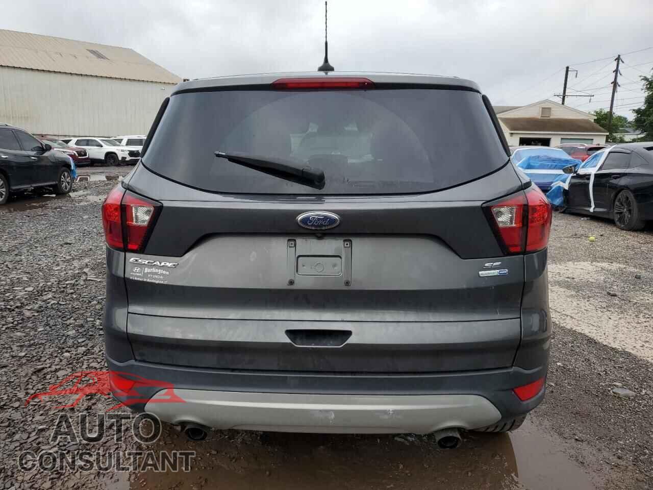 FORD ESCAPE 2019 - 1FMCU9GD2KUB44445