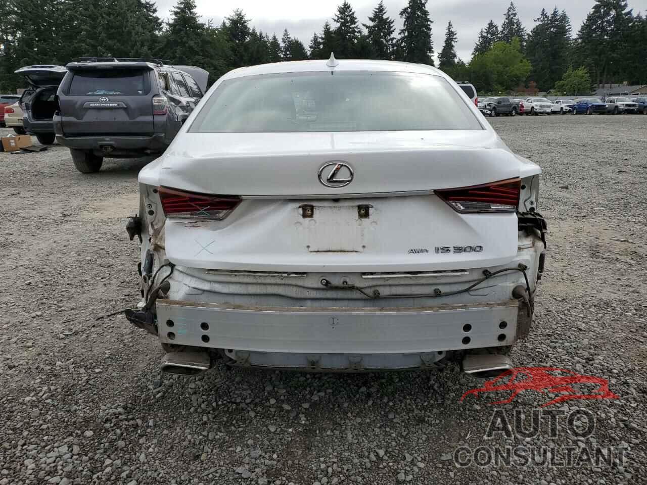 LEXUS IS 2018 - JTHC81D26J5031571