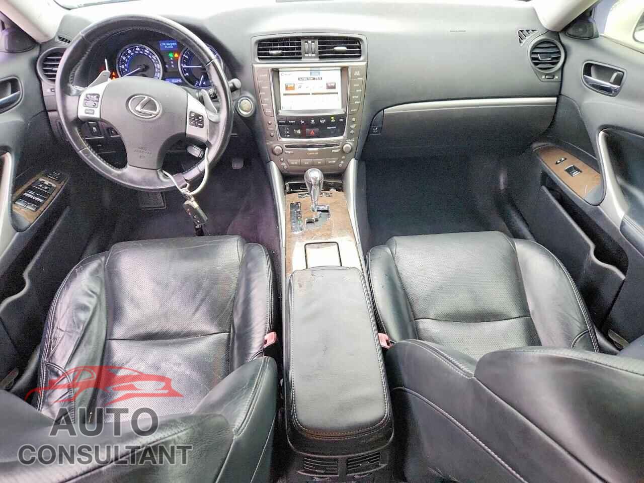 LEXUS IS 2012 - JTHCF5C25C5056396