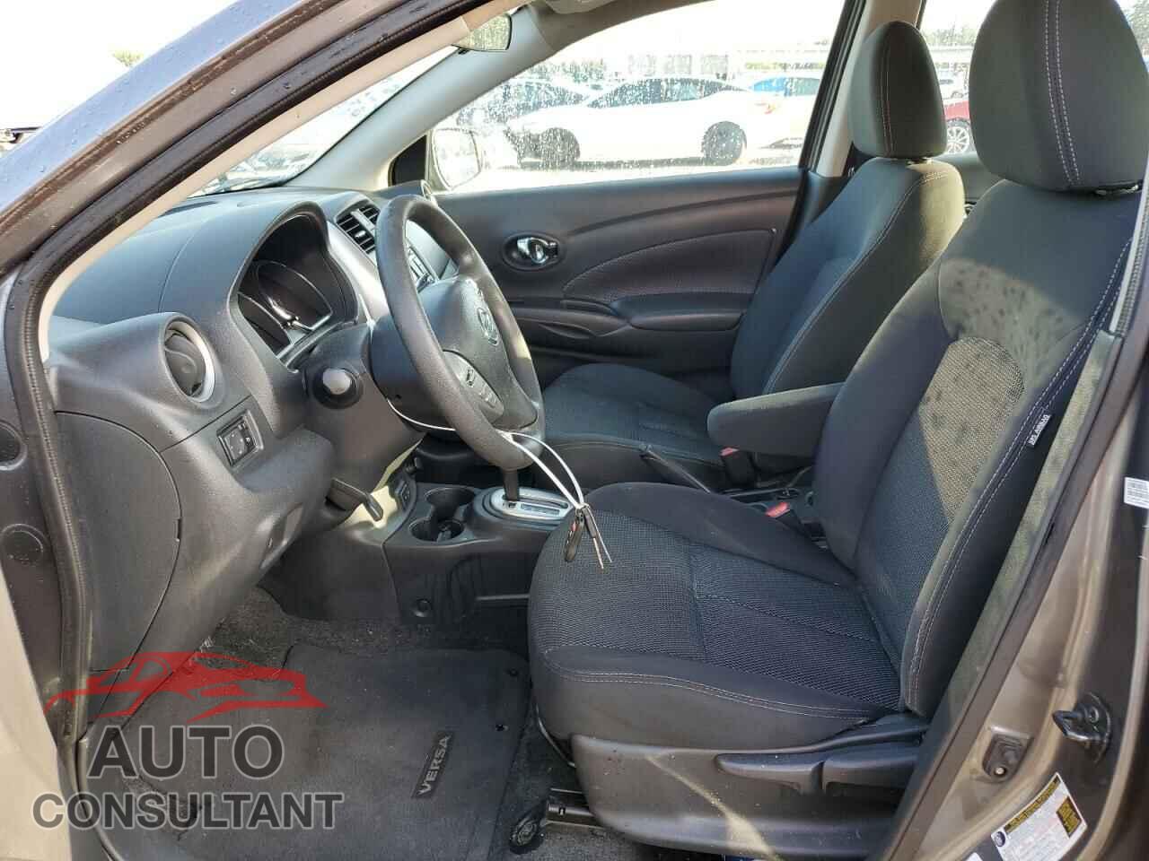 NISSAN VERSA 2017 - 3N1CN7AP3HL814227
