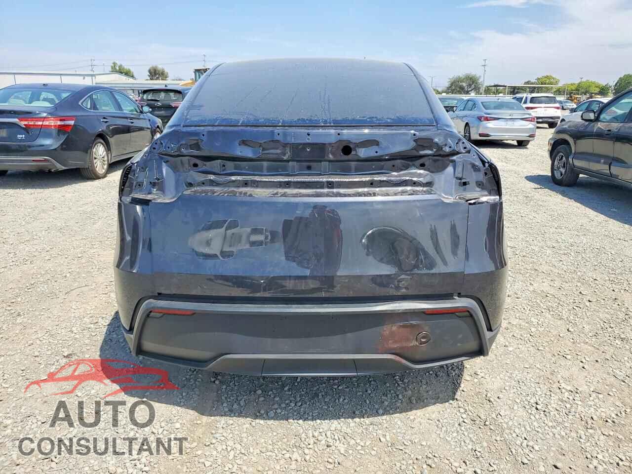 TESLA MODEL Y 2026 - 7SAYGDEDXTF439491