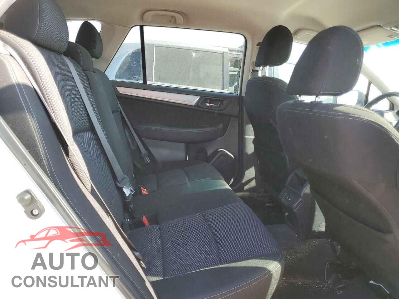 SUBARU OUTBACK 2018 - 4S4BSACC5J3245919