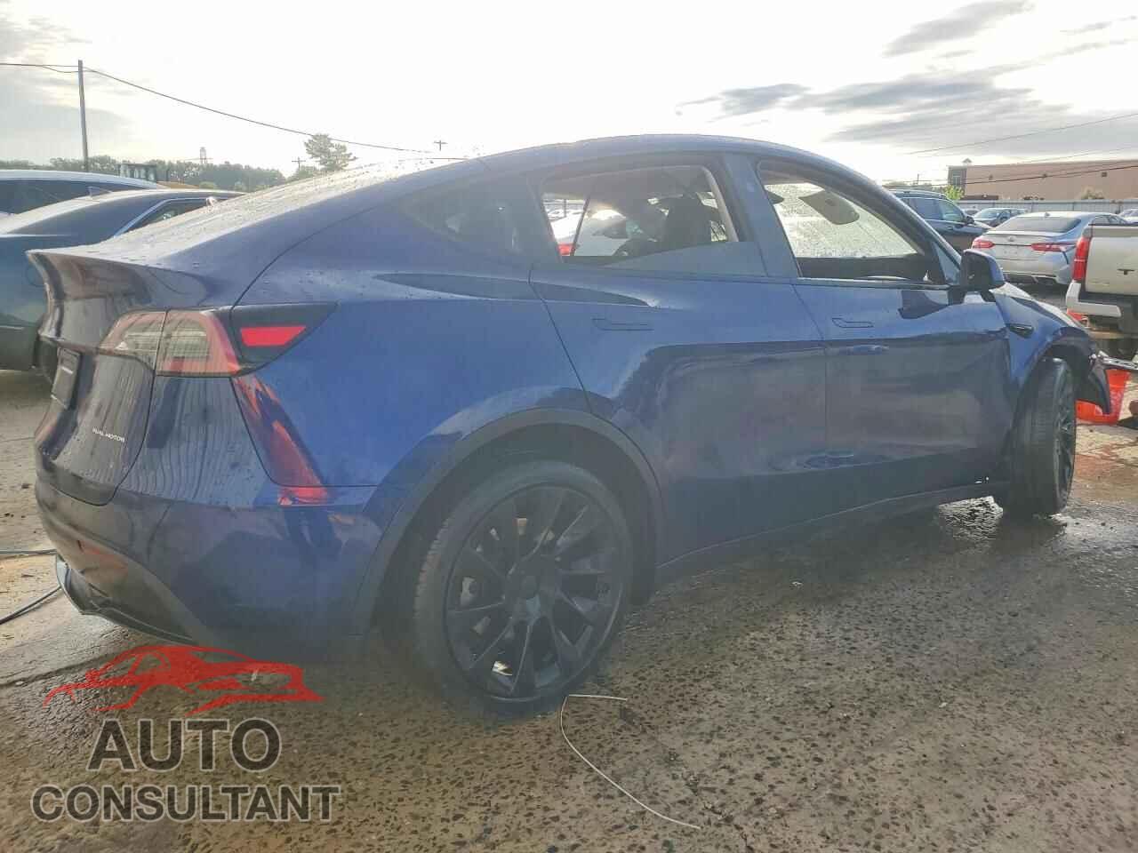 TESLA MODEL Y 2023 - 7SAYGDEE5PF848867