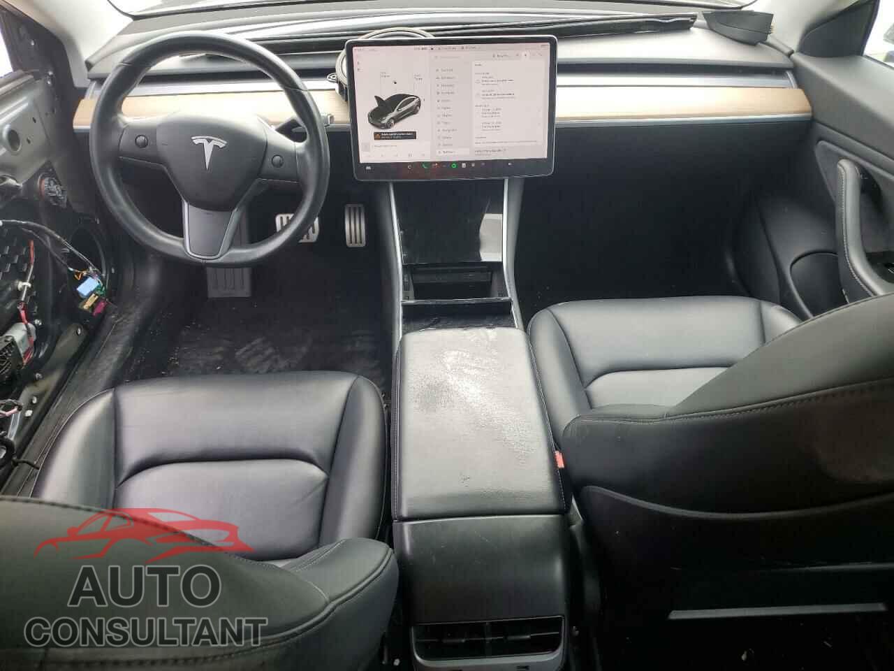 TESLA MODEL 3 2019 - 5YJ3E1EB8KF237595