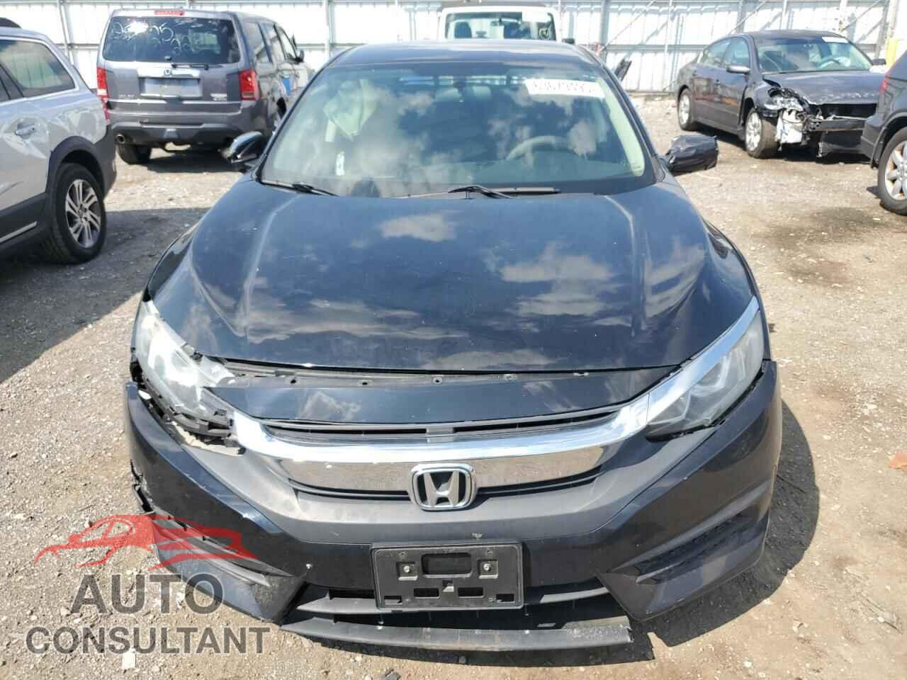 HONDA CIVIC 2018 - 2HGFC2F52JH508565
