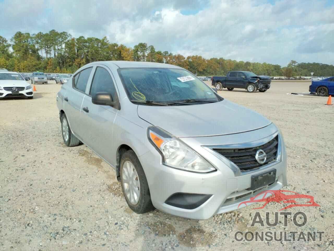 NISSAN VERSA 2015 - 3N1CN7AP4FL847329