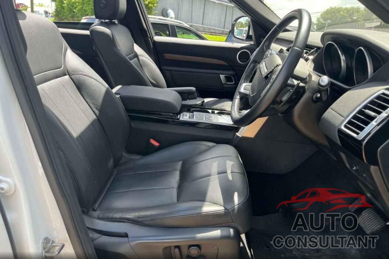 LAND ROVER DISCOVERY 2017 - SALRRBBV4HA013799