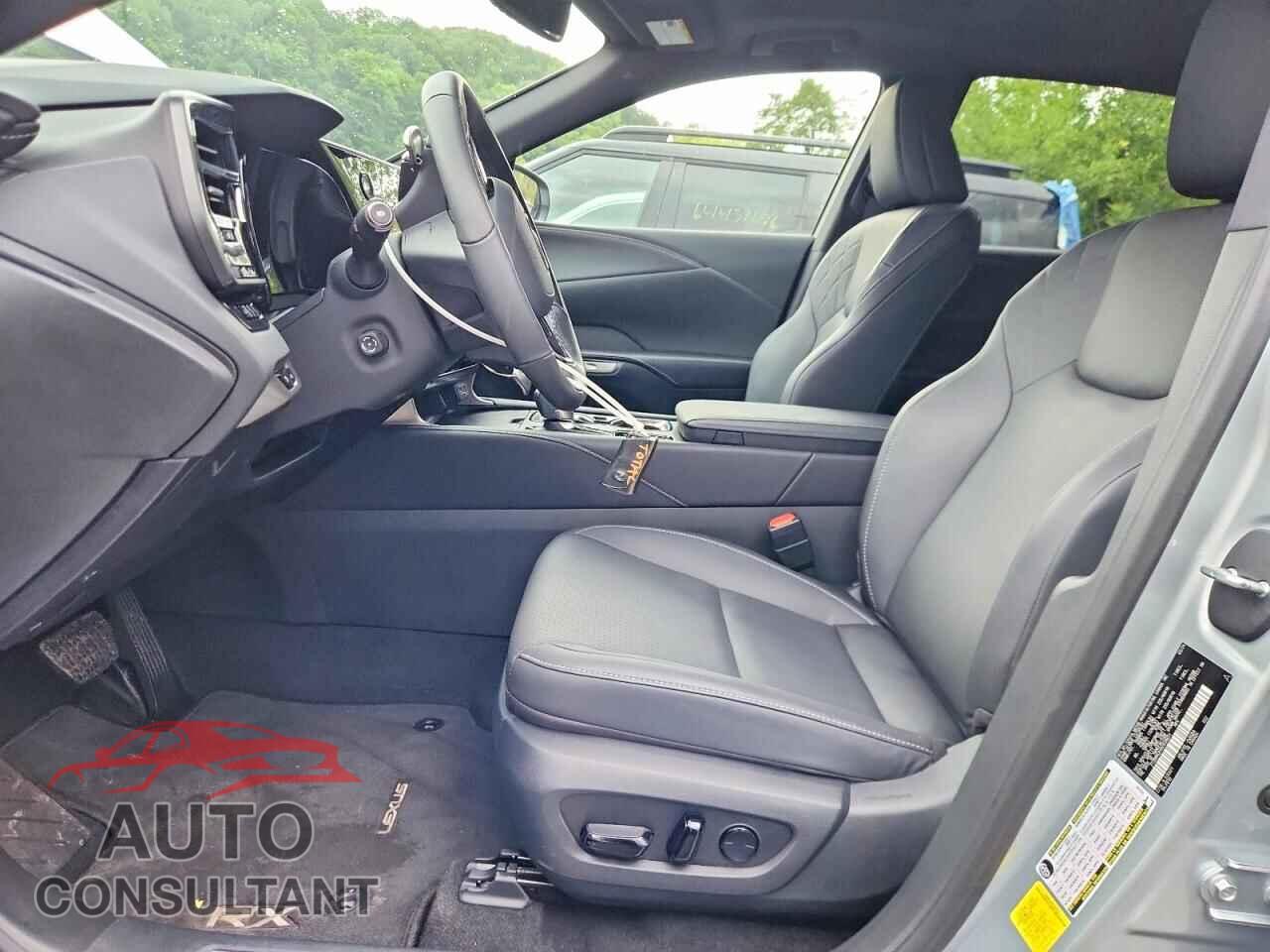 LEXUS UNKNOWN 2024 - 2T2BBMCA4RC038831