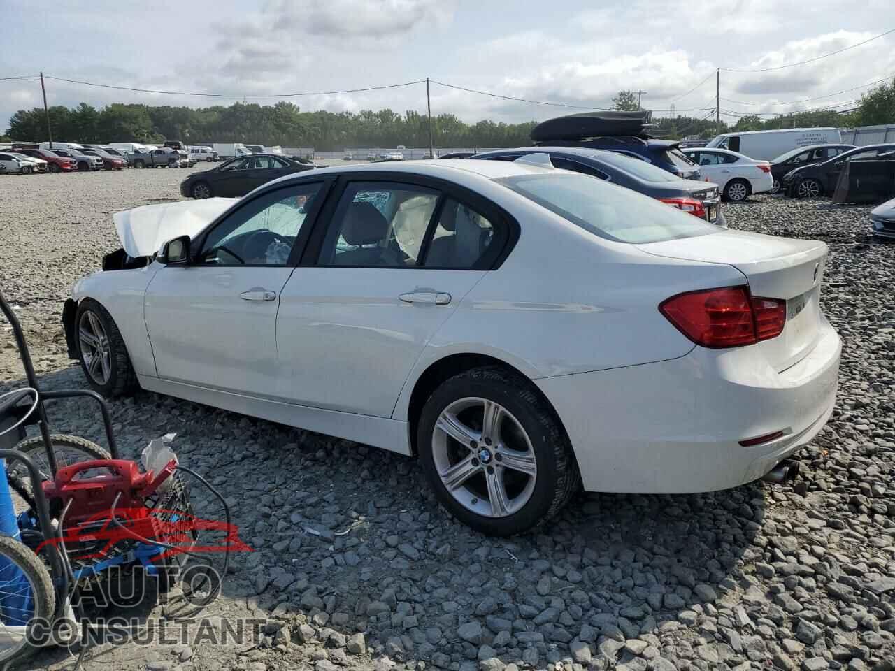 BMW 3 SERIES 2012 - WBA3A5C50CF348748
