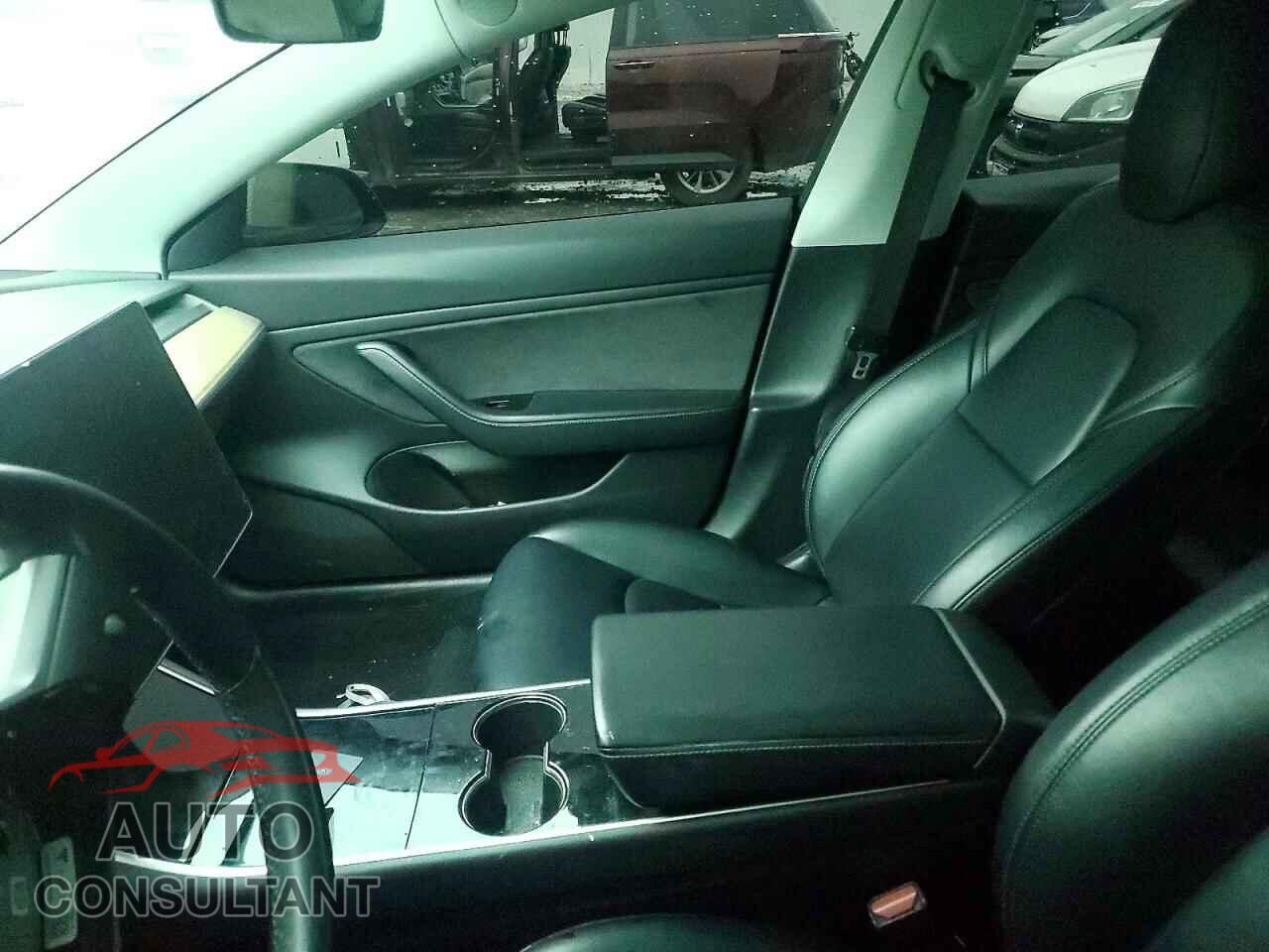 TESLA MODEL 3 2019 - 5YJ3E1EA6KF311569
