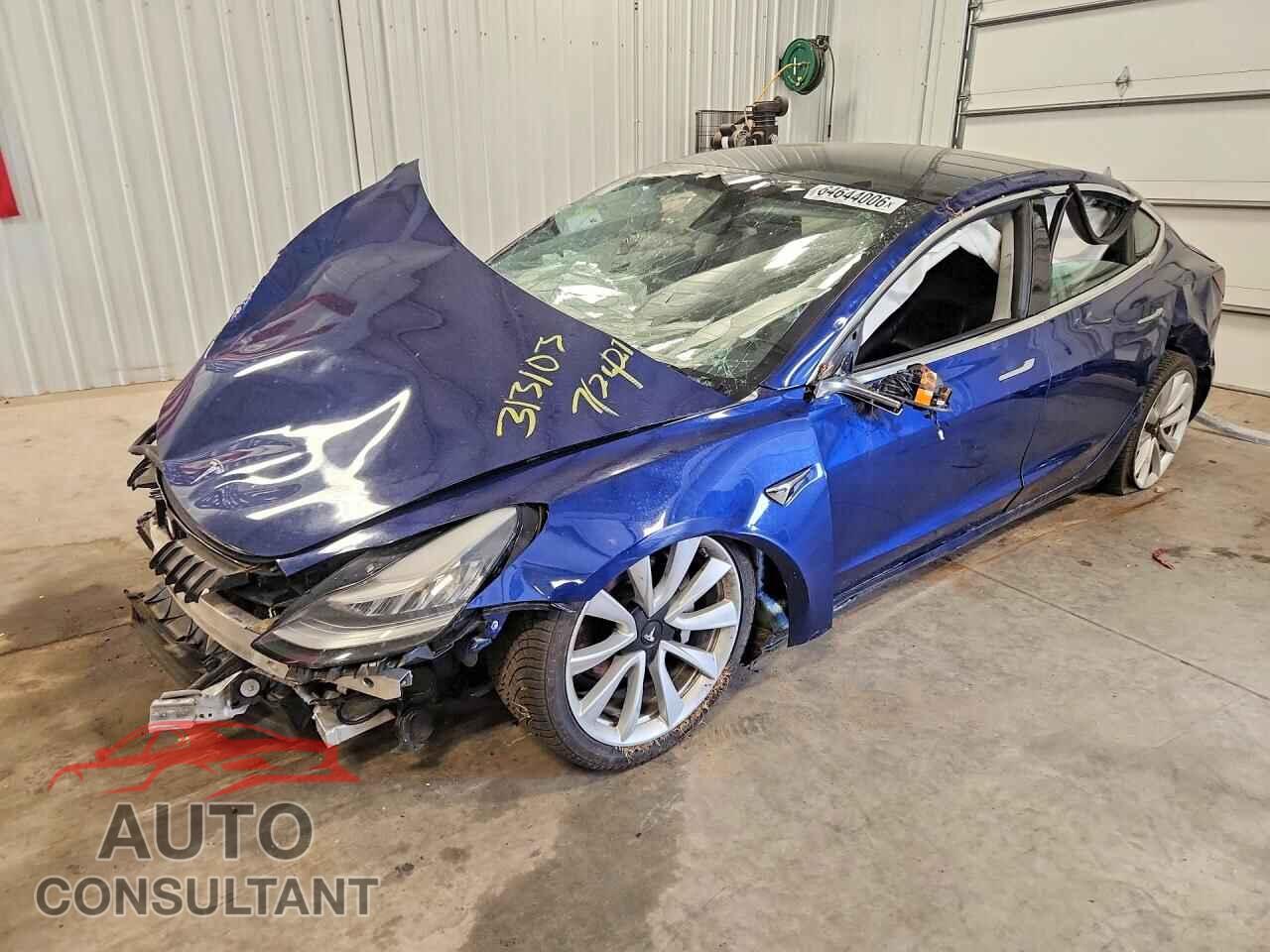 TESLA MODEL 3 2019 - 5YJ3E1EBXKF210995