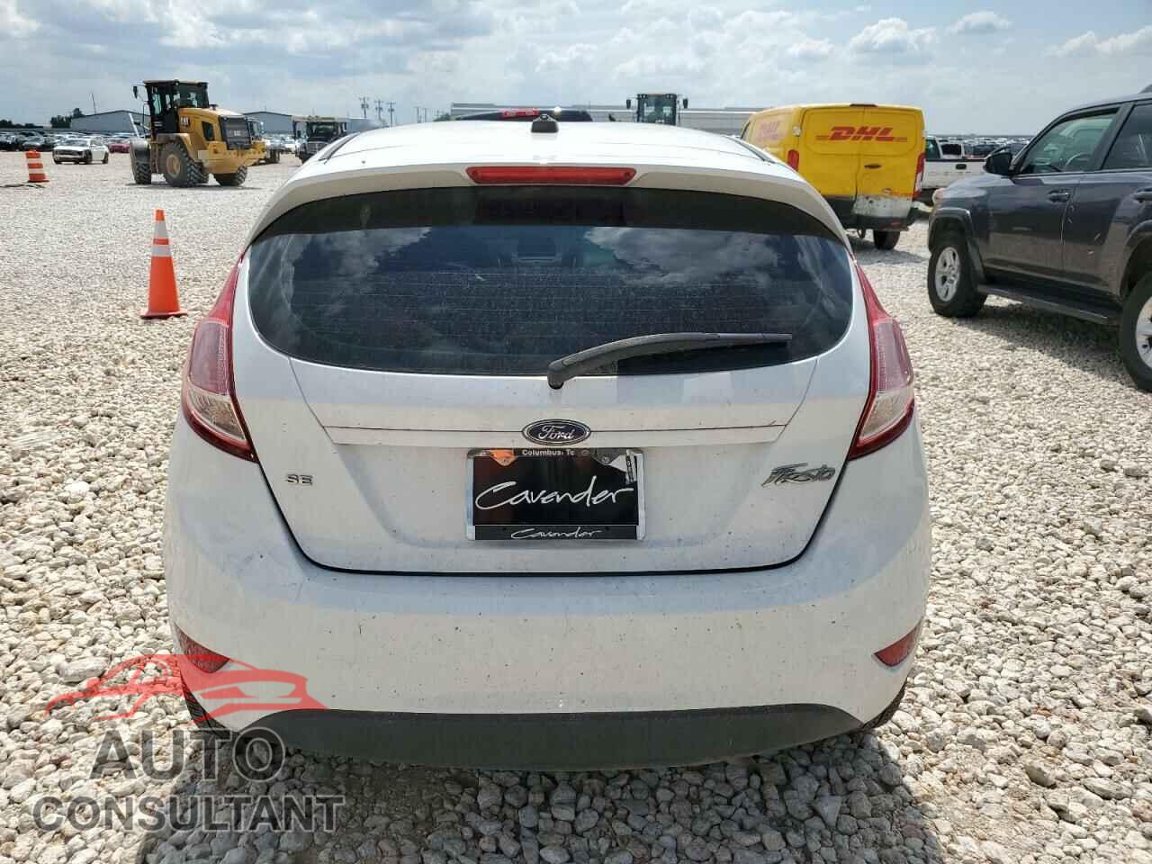 FORD FIESTA 2018 - 3FADP4EJ1JM113739