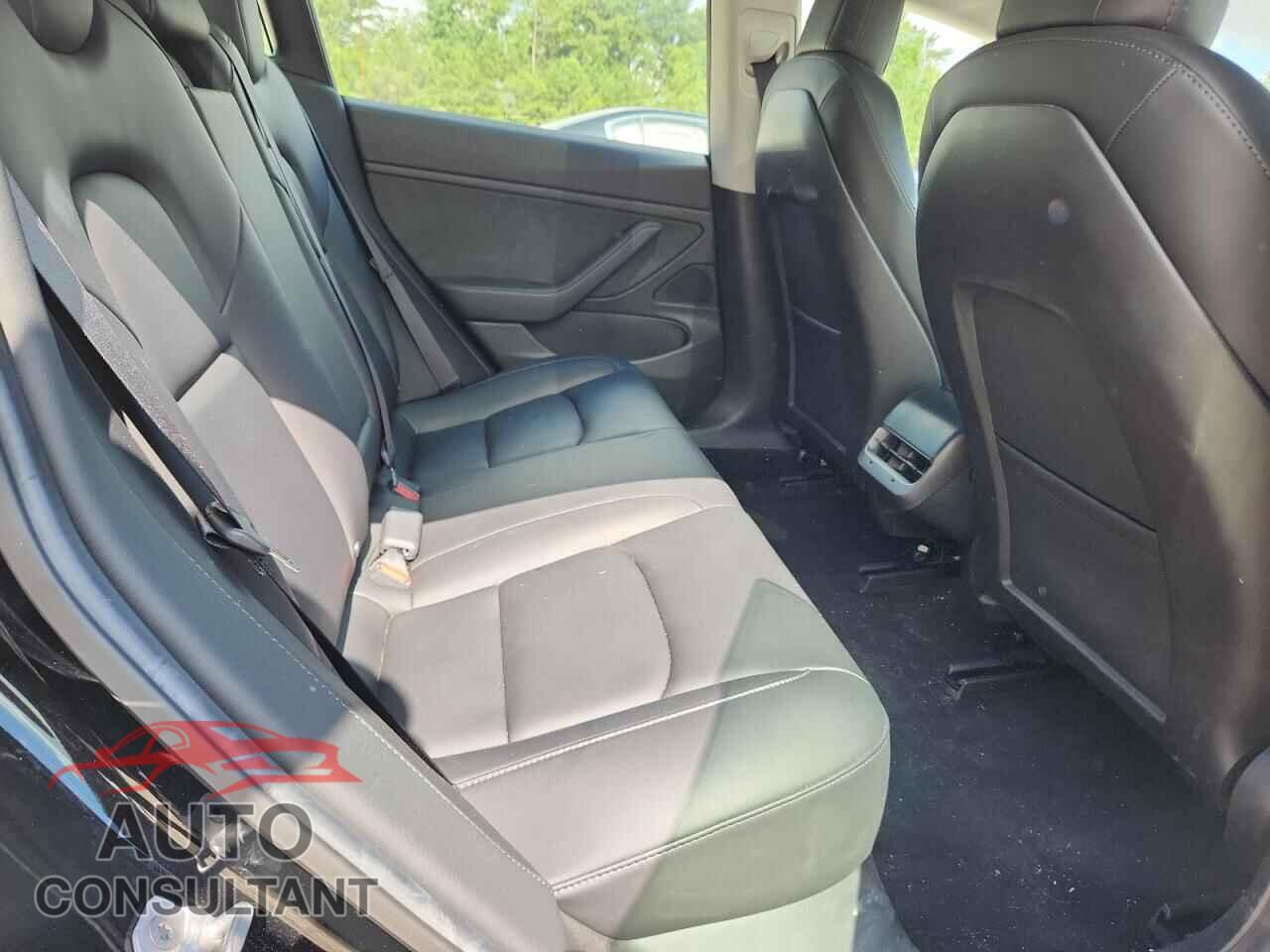 TESLA MODEL 3 2019 - 5YJ3E1EA7KF398723