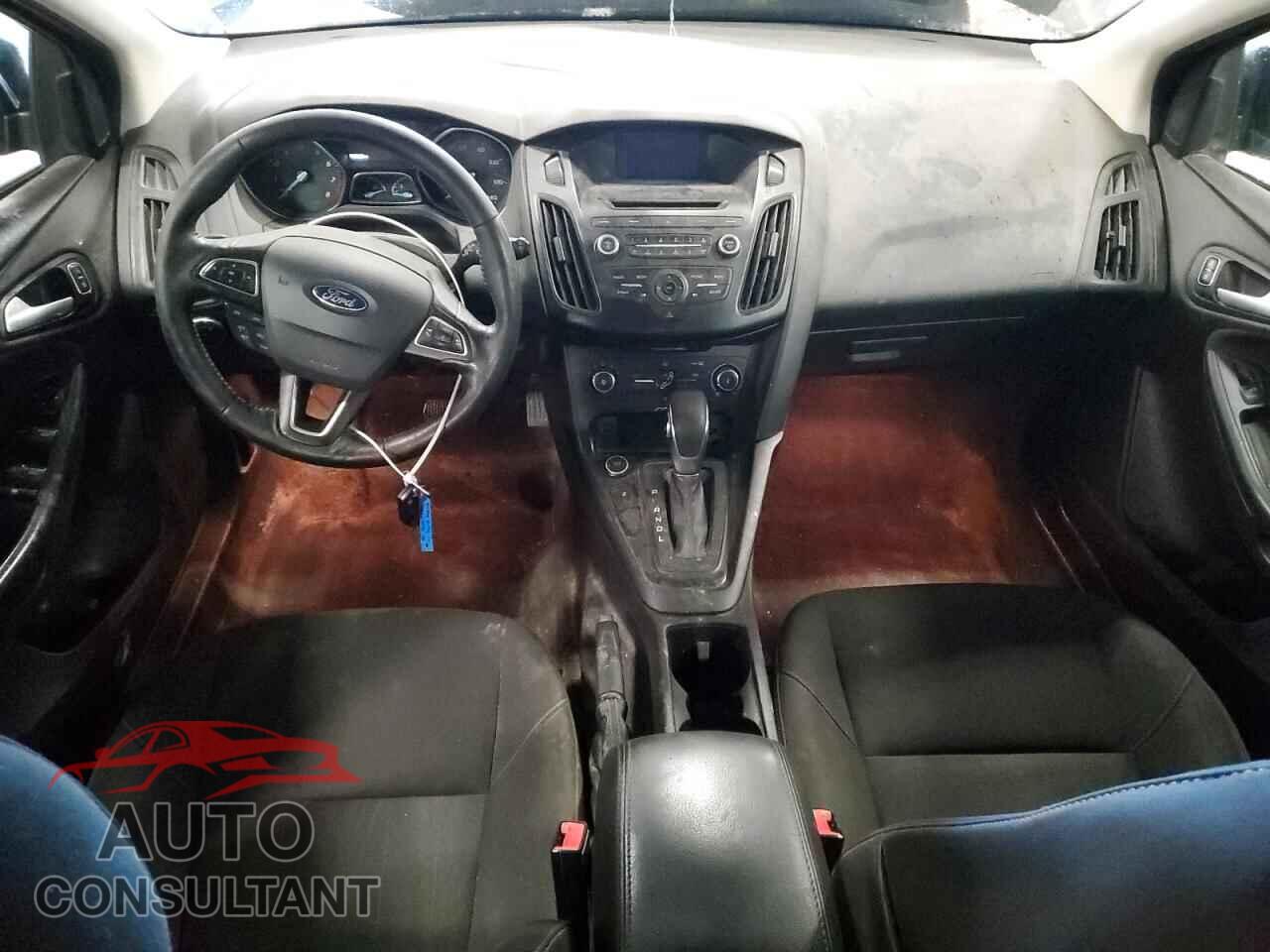 FORD FOCUS 2017 - 1FADP3K22HL260977