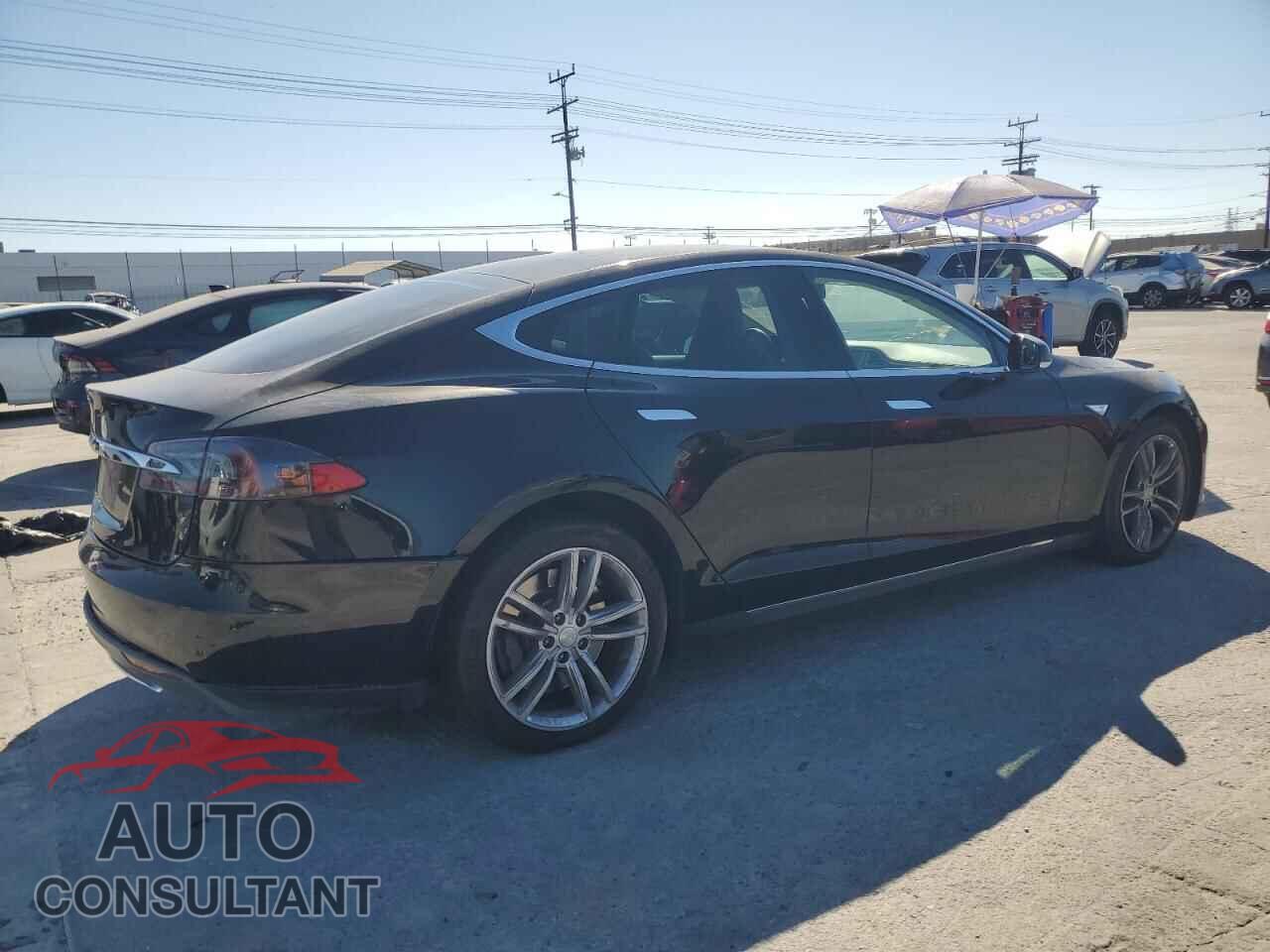 TESLA MODEL S 2013 - 5YJSA1CG5DFP11270