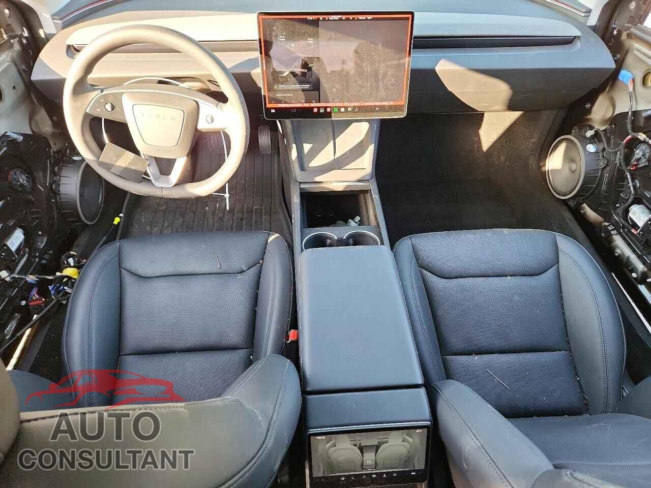 TESLA MODEL 3 2026 - 5YJ3E1EAXTF147535
