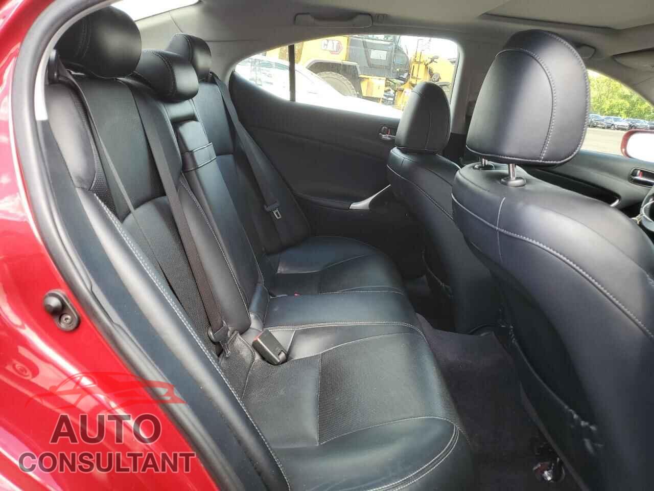 LEXUS IS 2013 - JTHCF5C29D5061814