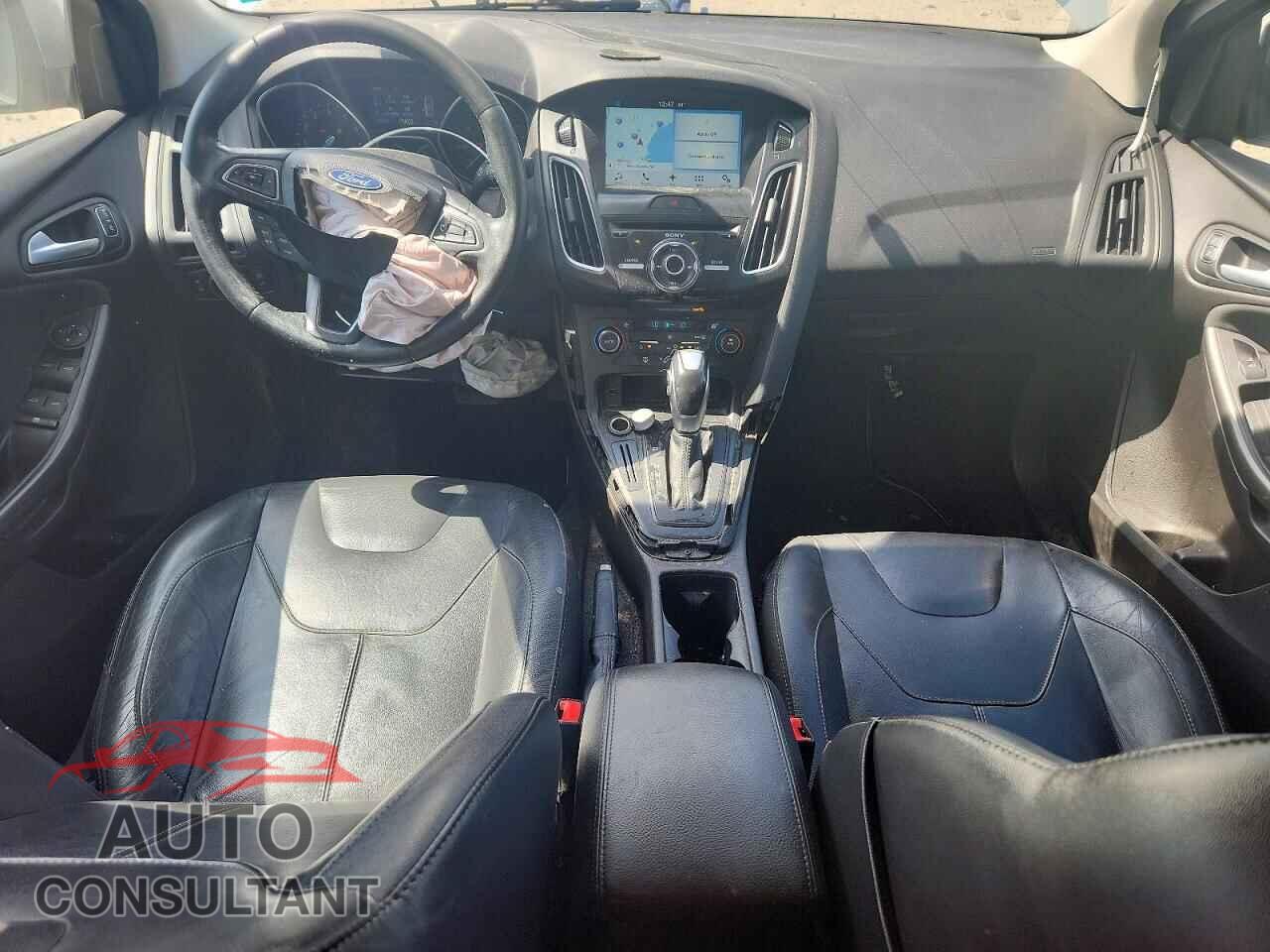 FORD FOCUS 2016 - 1FADP3F25GL362752