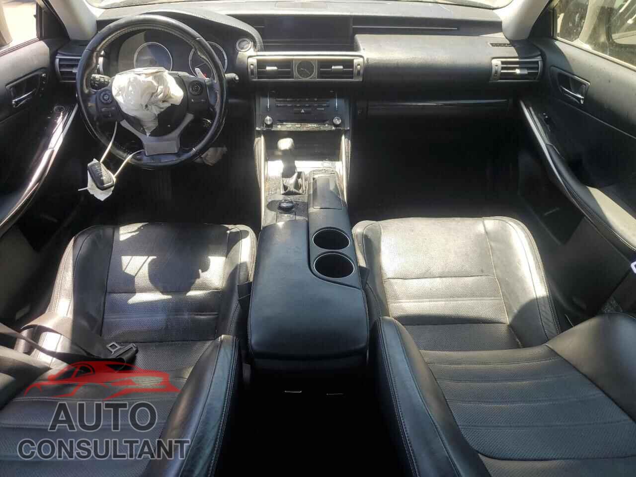 LEXUS IS 2014 - JTHBF1D23E5011415