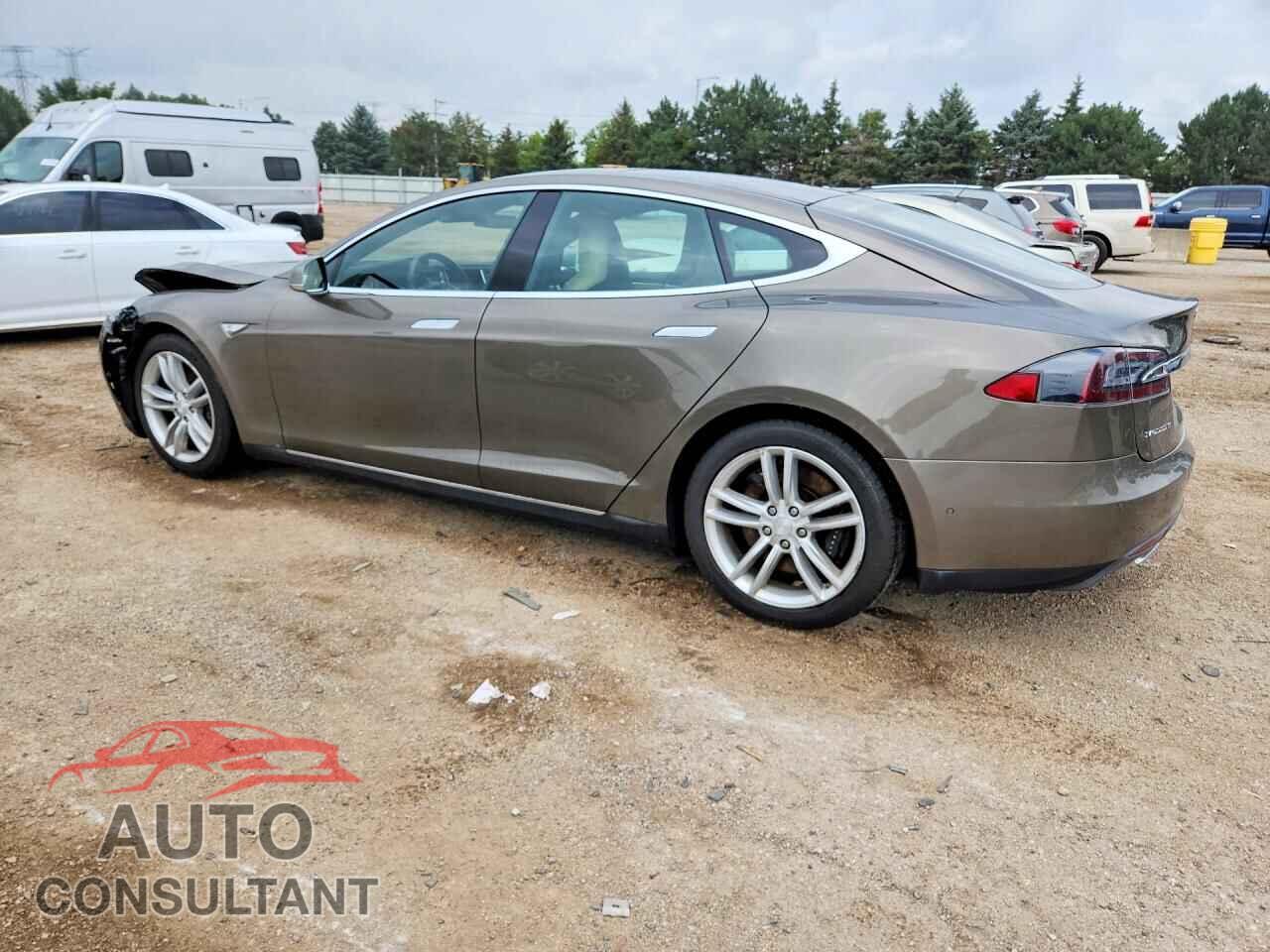 TESLA MODEL S 2015 - 5YJSA1E21FF111916