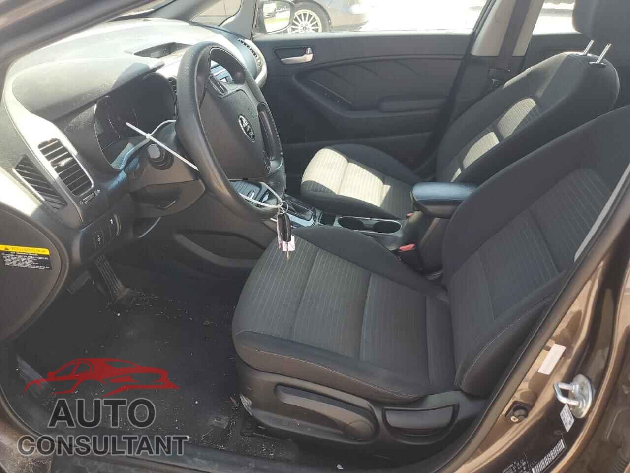 KIA FORTE 2017 - 3KPFL4A79HE080938