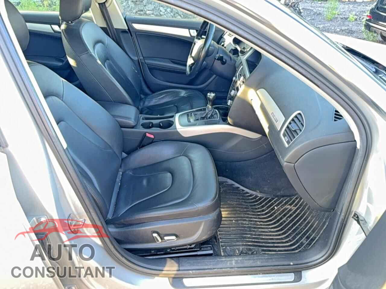 AUDI A4 2013 - WAUDFAFL6DN039835