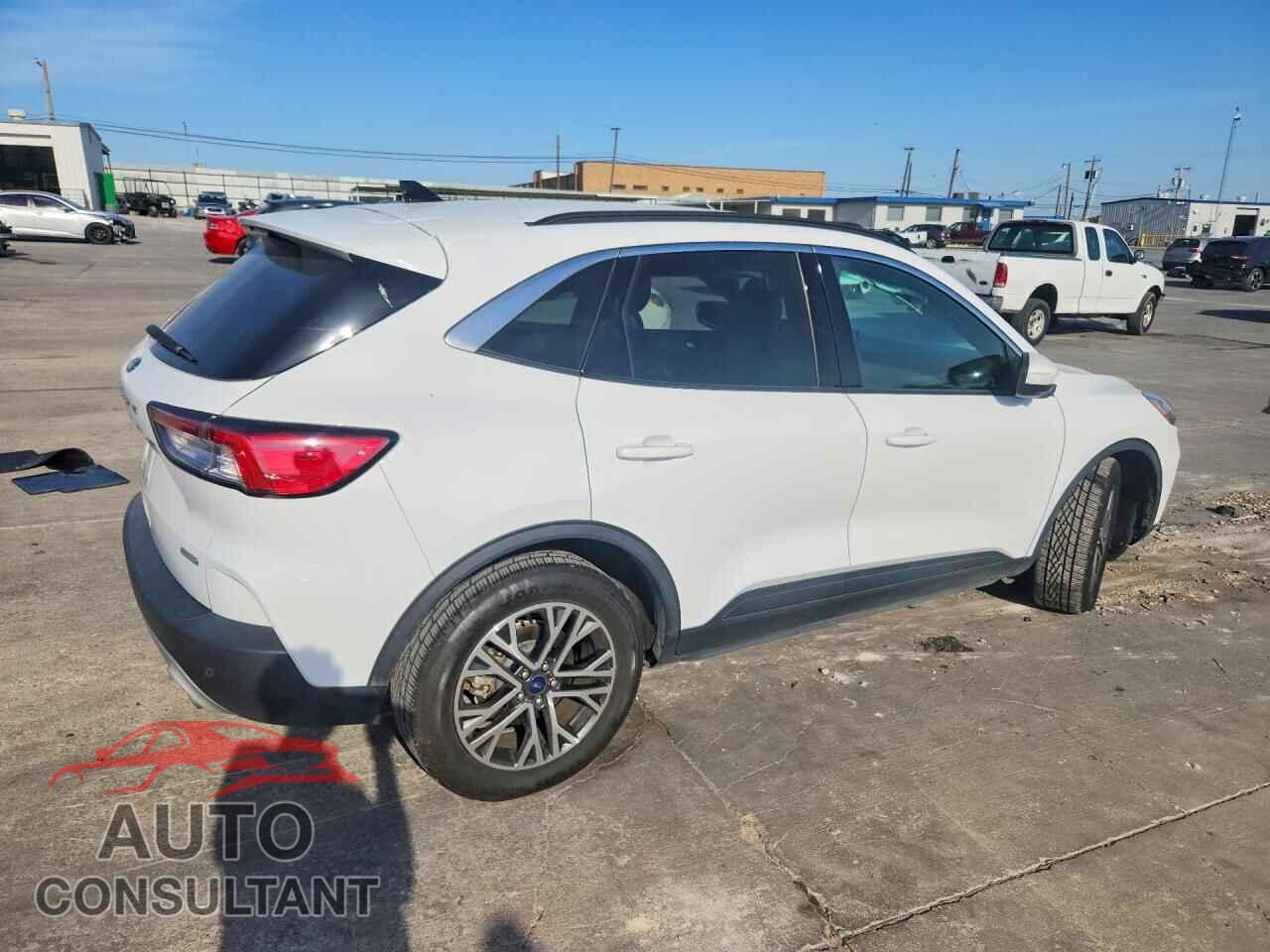 FORD ESCAPE 2020 - 1FMCU0H61LUA75096